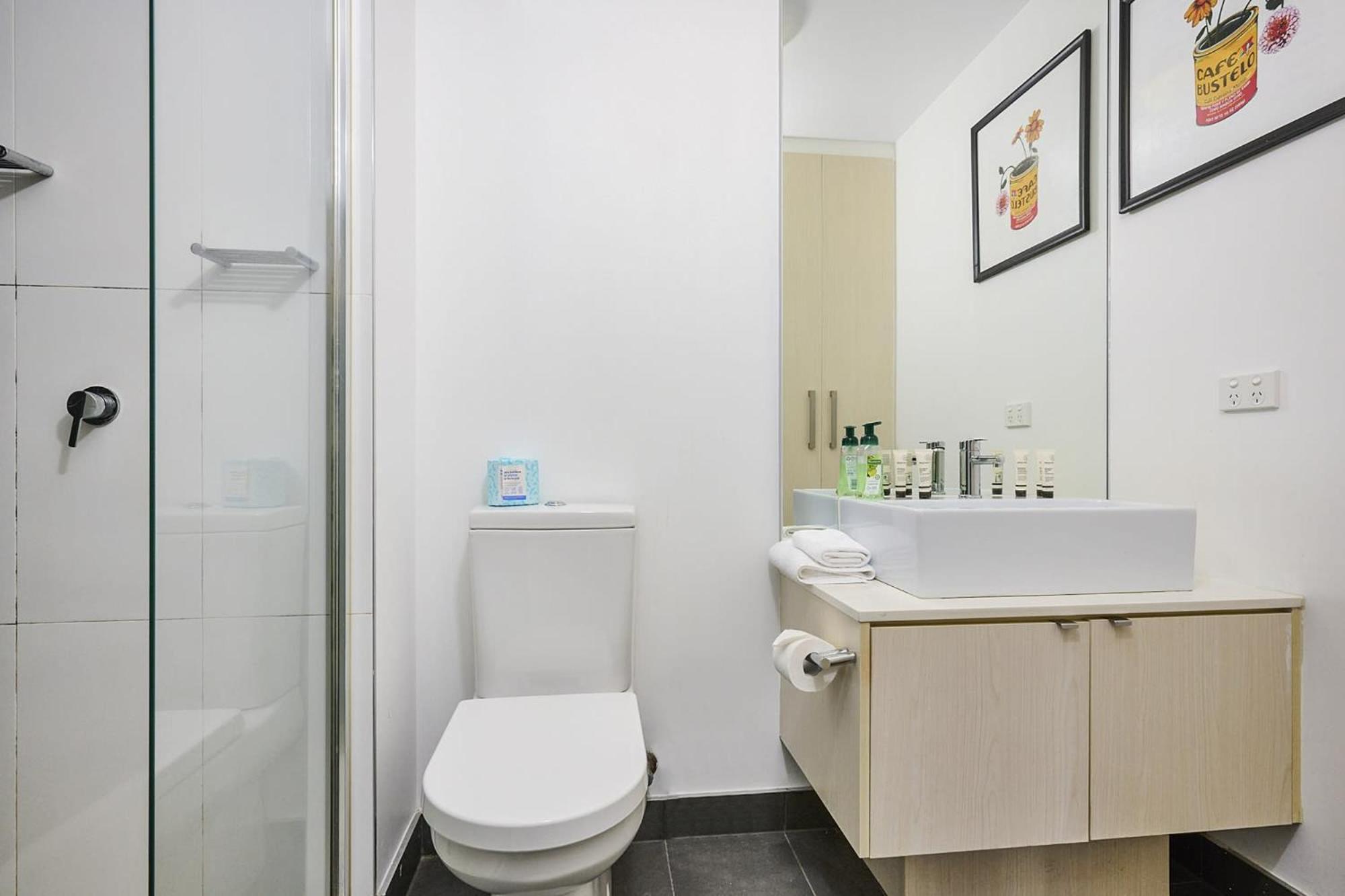Vibrant Apartment-living Richmond Vic Apartment
