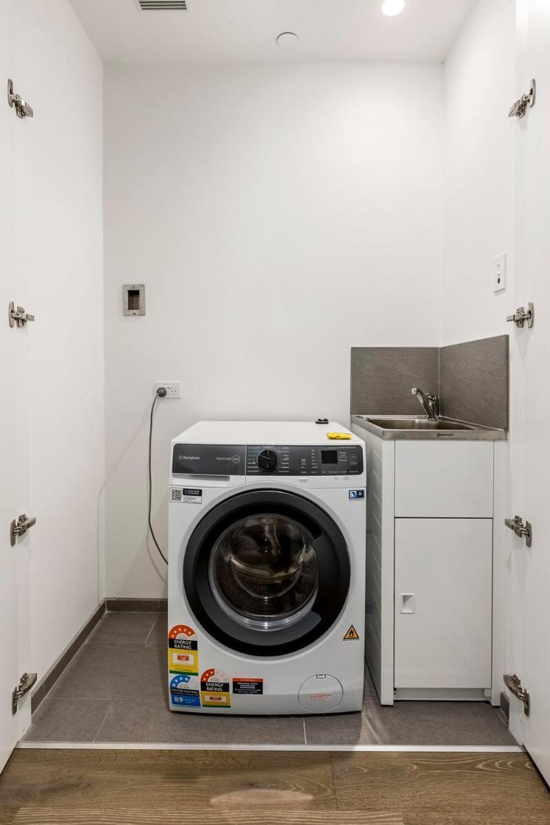 1 Bedroom With Breathtaking Views Melbourne