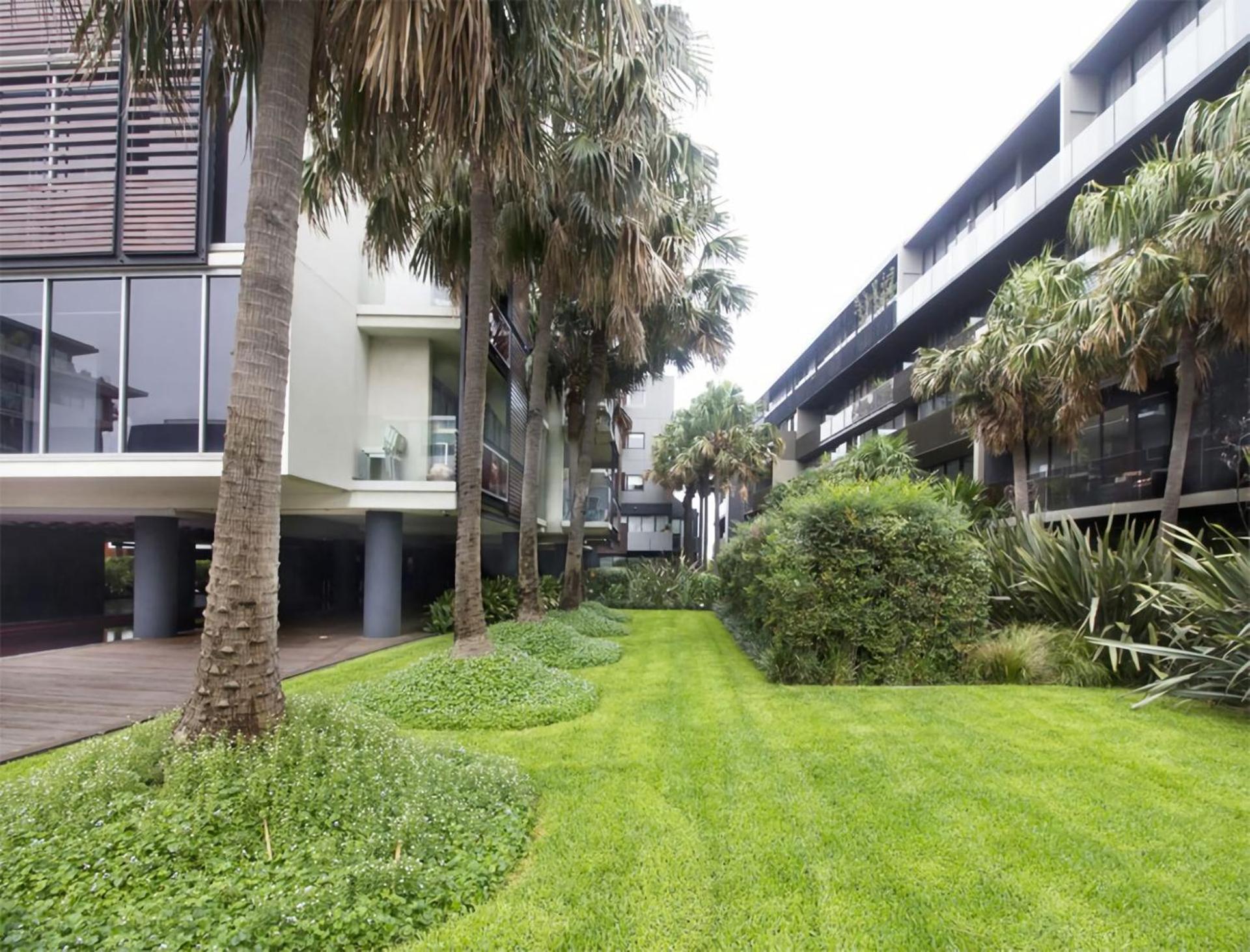 Apartment Urban Sea Drift