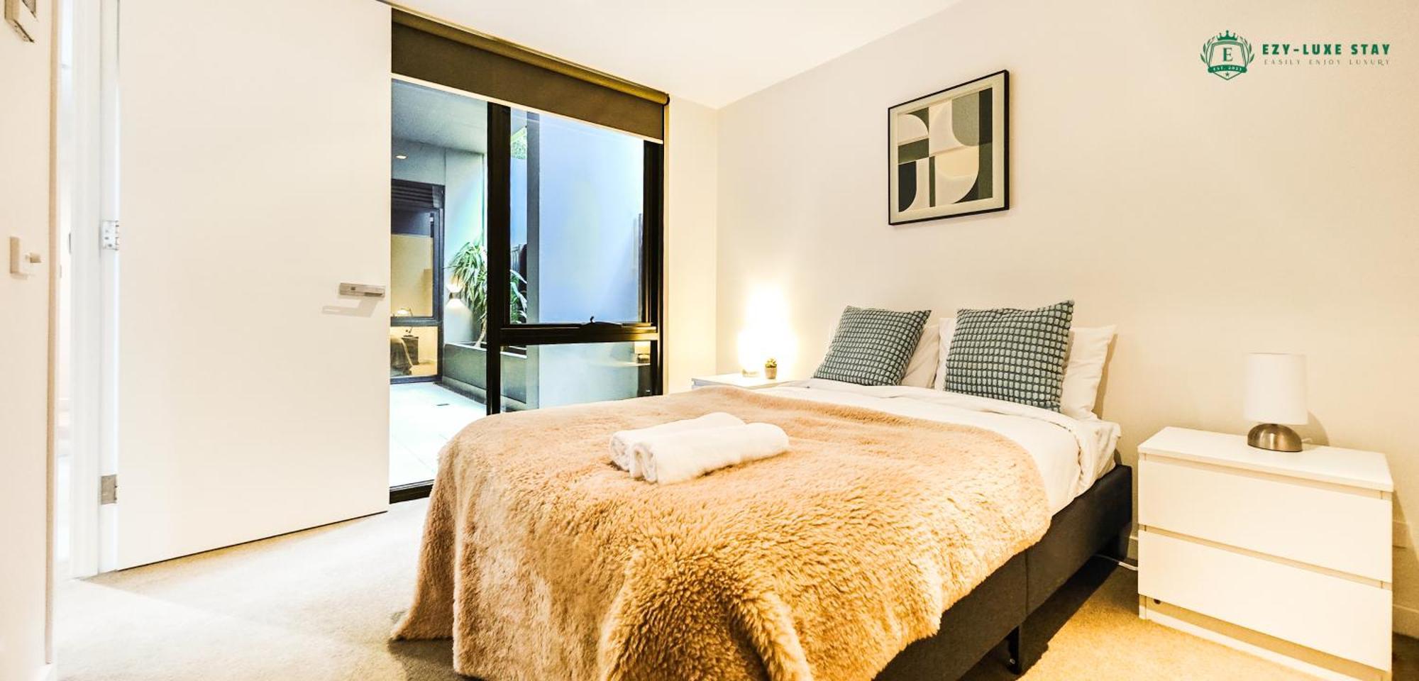 Heart Of Mel East Afl Season Start Apartment