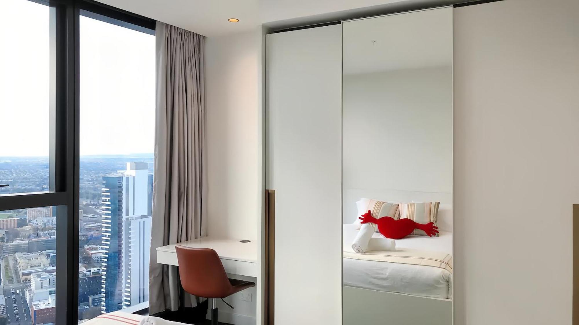 Lvl 76 Skyline Modern Luxury 3 Bedroom In Cbd Apartamento