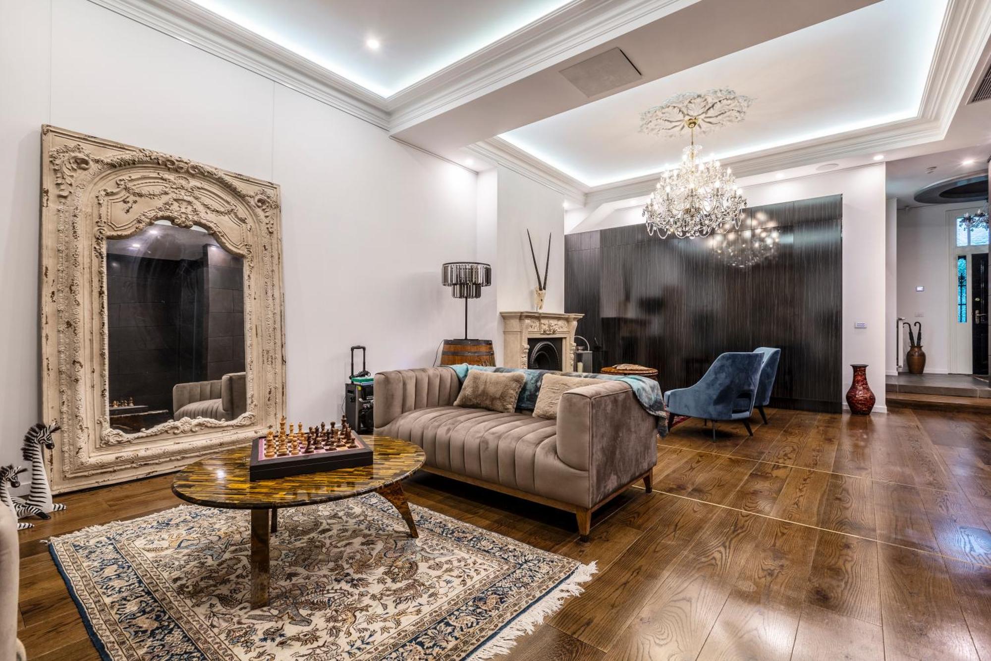 Holiday home Carlton Luxury Kings Mansion - 5min To Cbd, Garage And Rooftop *