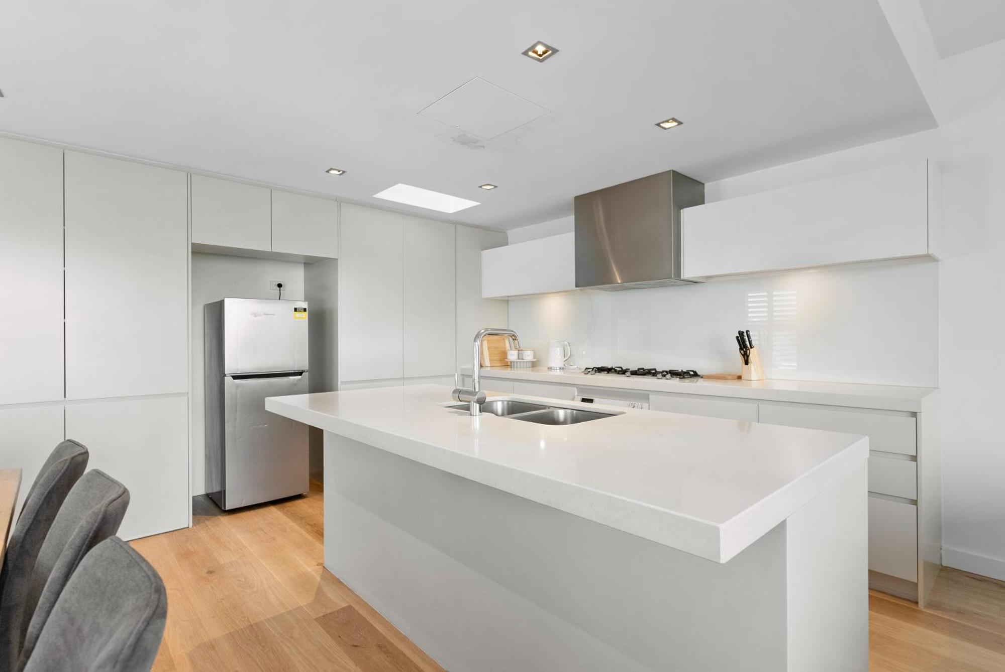Richmond On The River, Sleeps 6