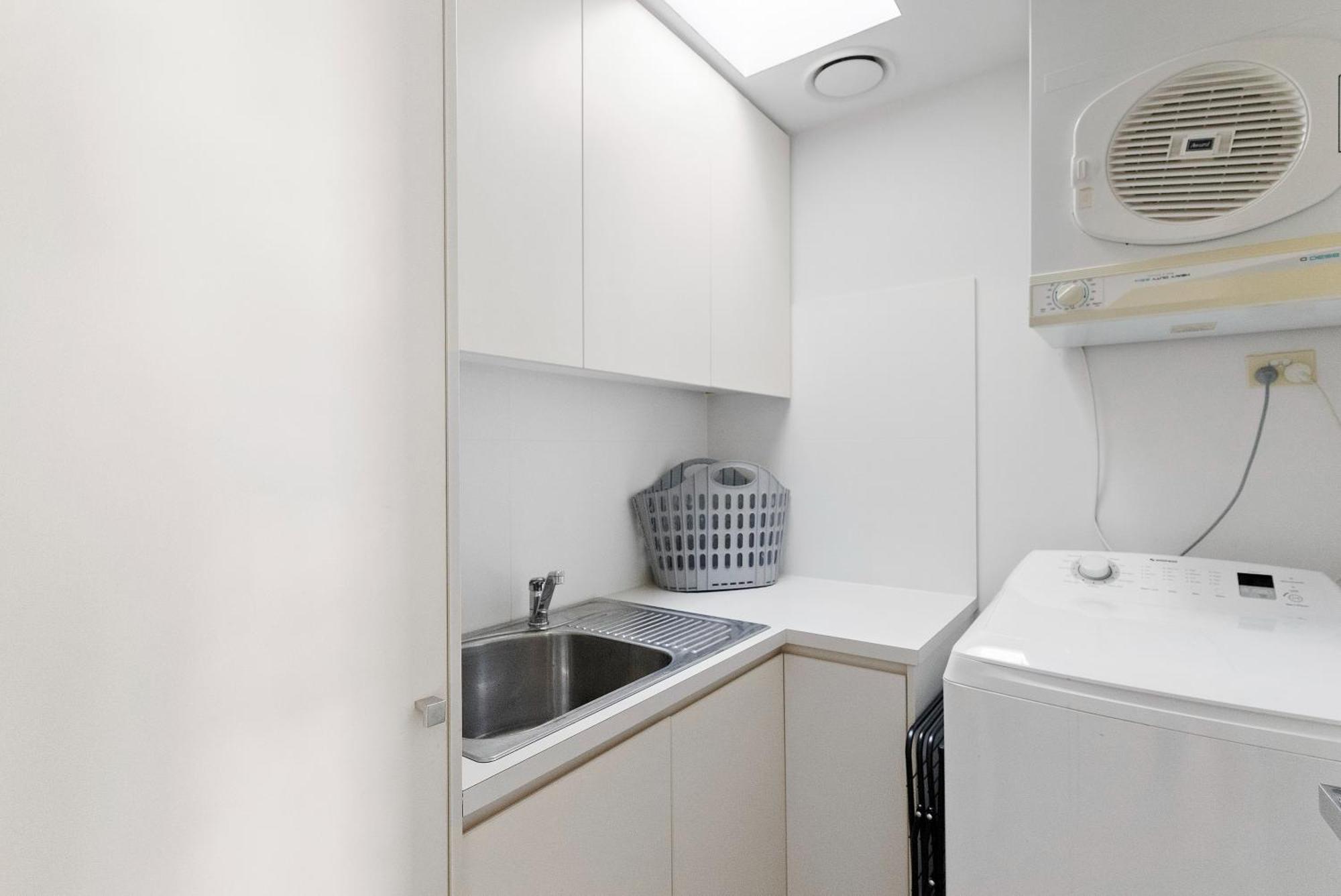 Richmond On The River, Sleeps 6 *