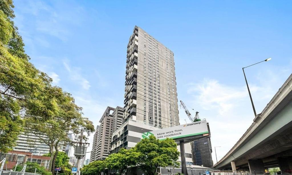 Apartment Elegant 2br Skyline Free Parking *