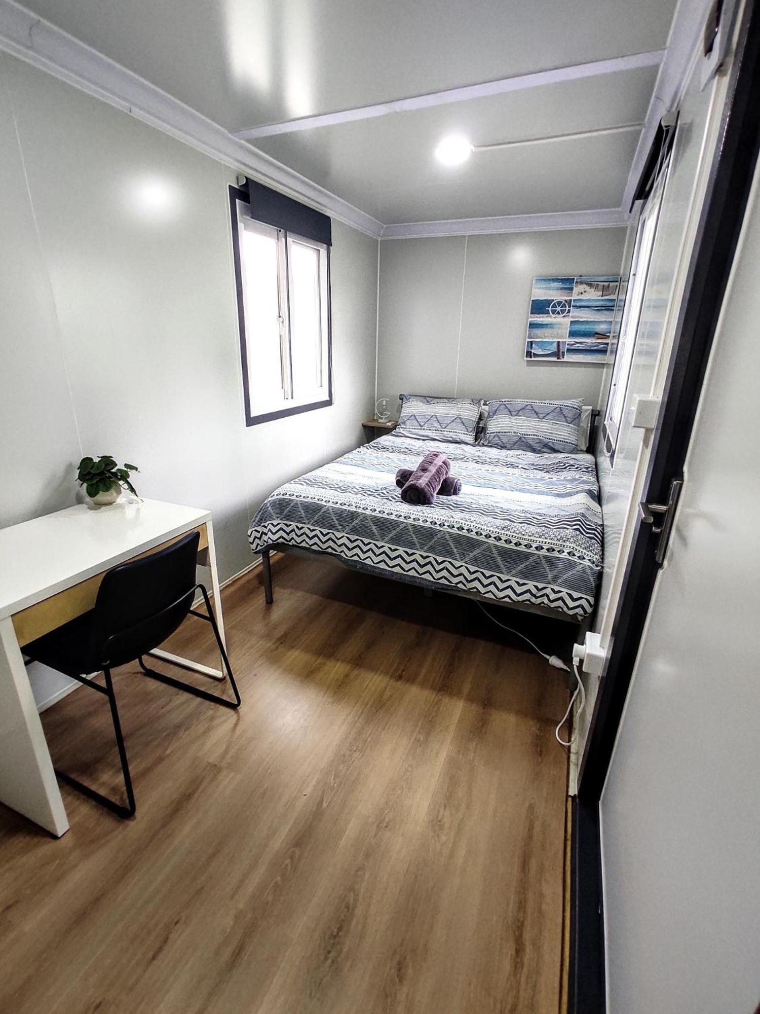 Tiny Sunset Boulevard Guest house Melbourne