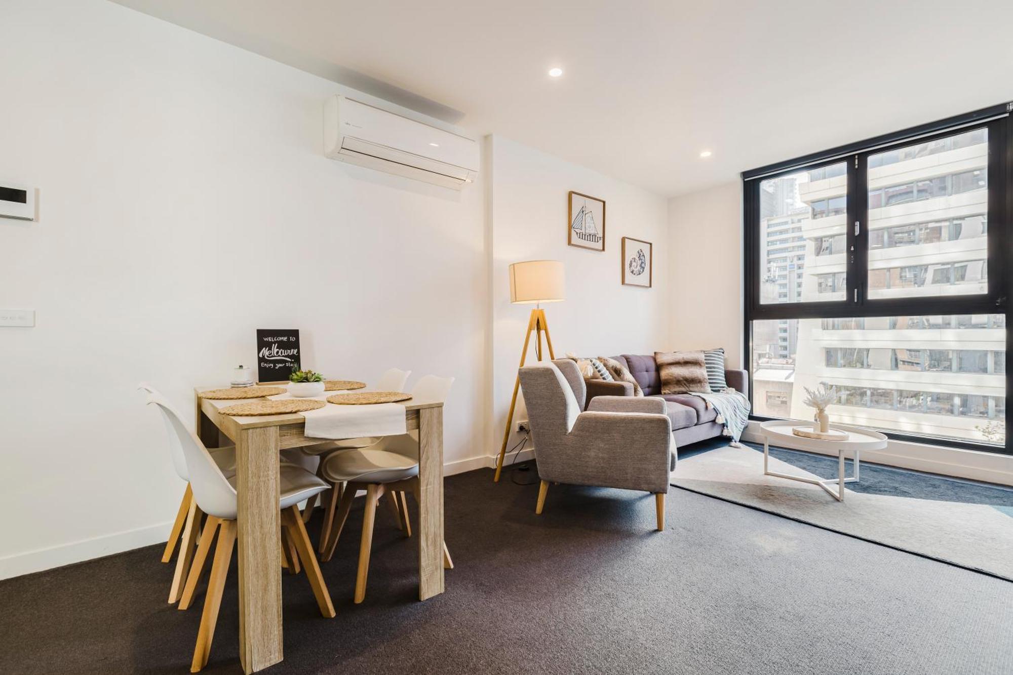 Cbd Oasis Free Parking Wifi Theatre Chntwn Trams Melbourne