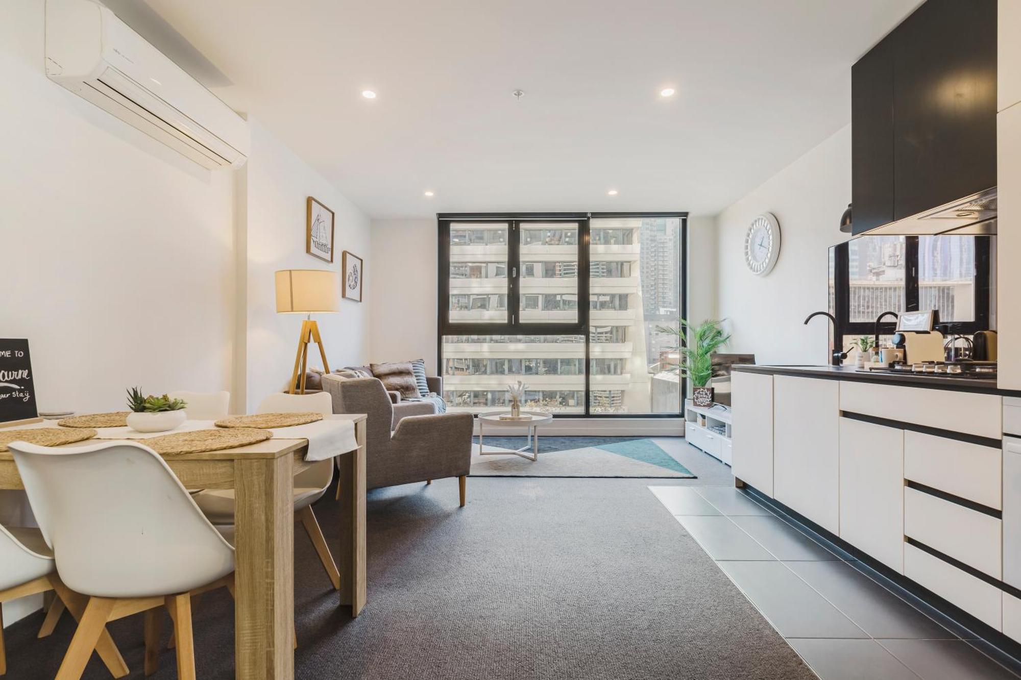 Cbd Oasis Free Parking Wifi Theatre Chntwn Trams Melbourne