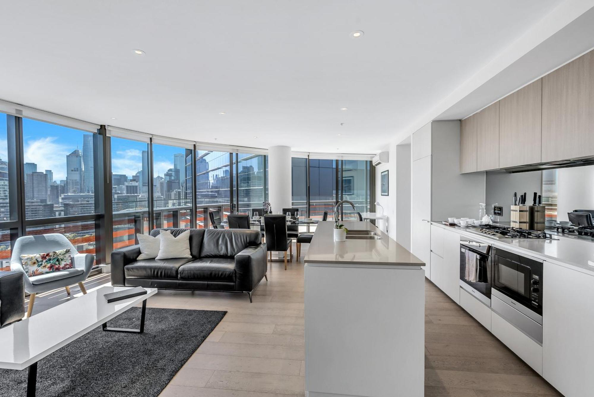 Lifestyle - Views On Collins Apartment