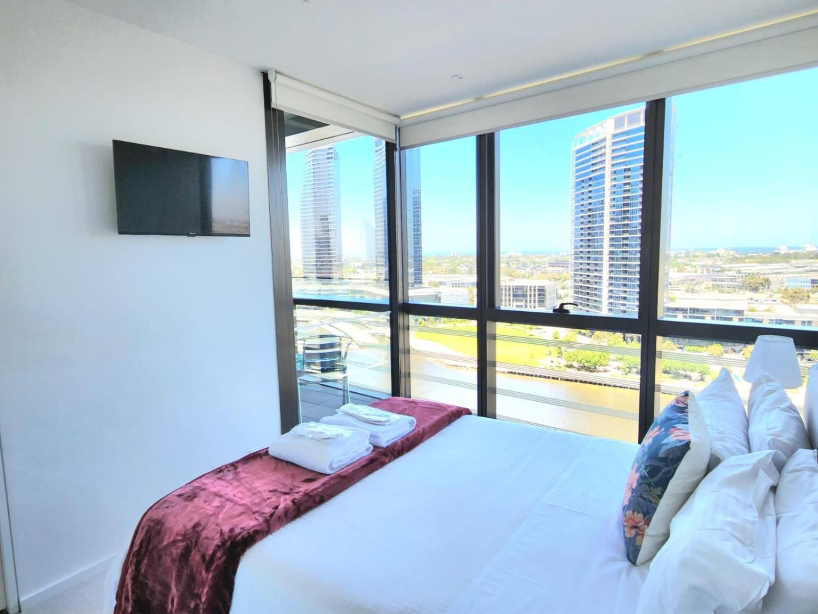Lifestyle - Views On Collins Apartment