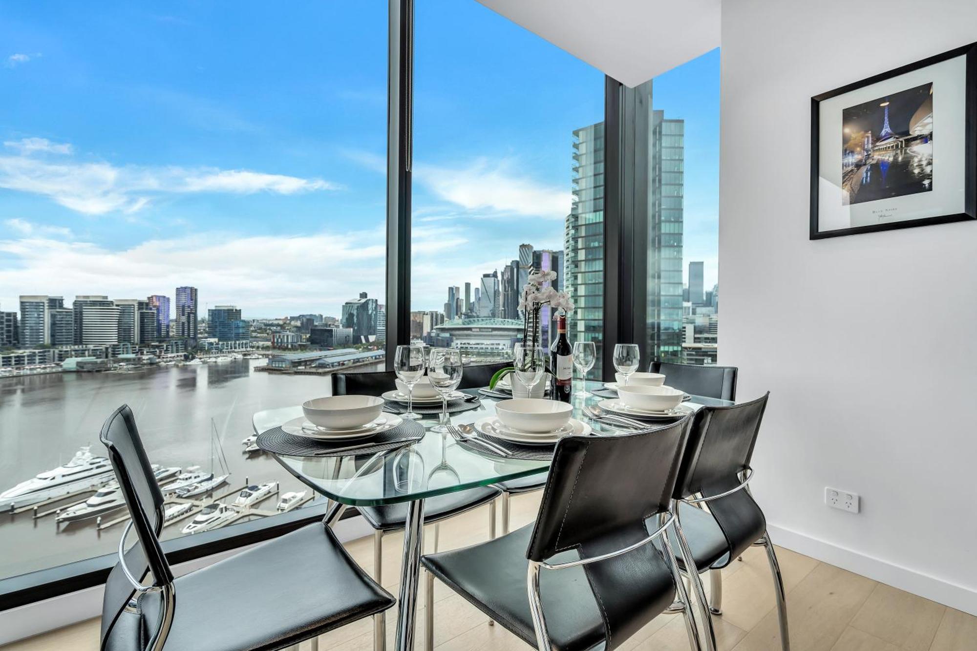 Apartment Lifestyle - Views On Collins