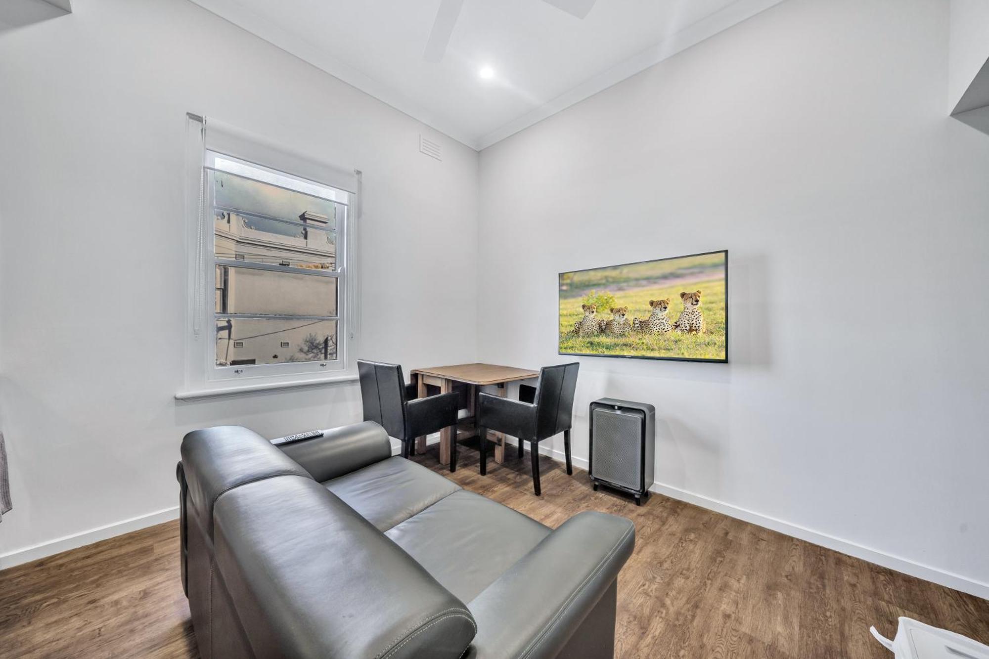 Grosvenor 3121 Richmond Apartment