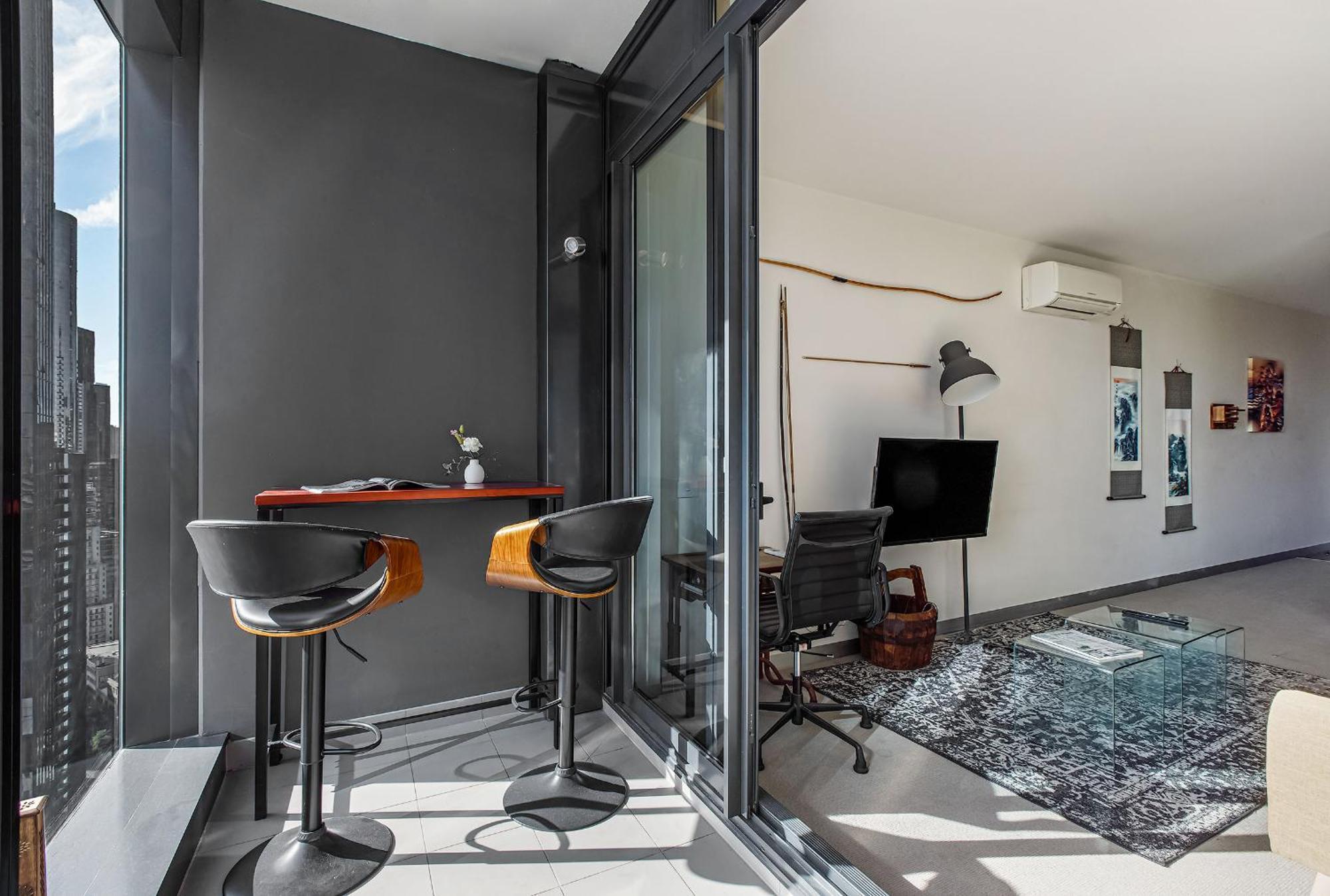Skyline Allure - Urban Wellness Meets Living * Melbourne
