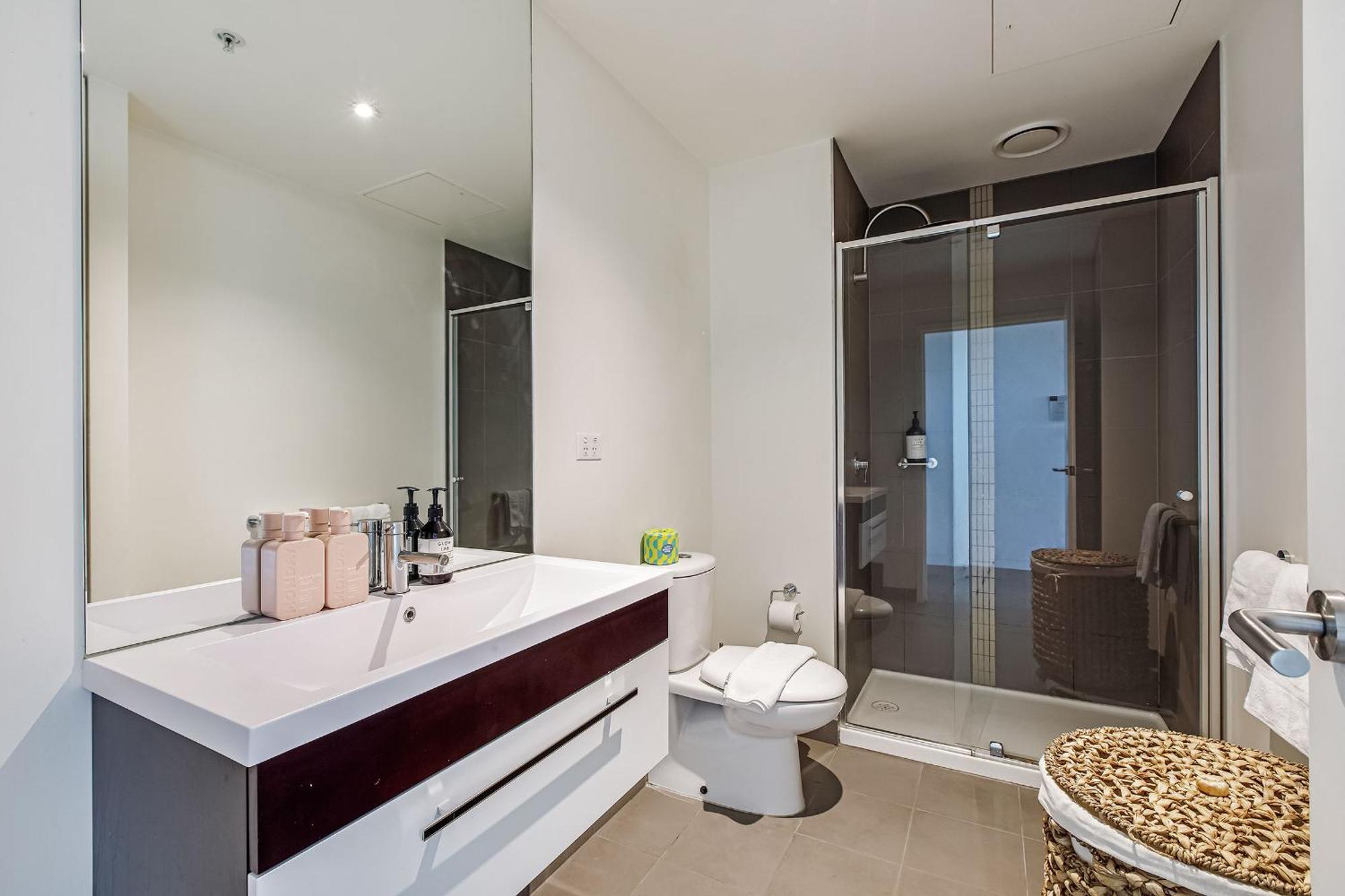 Skyline Allure - Urban Wellness Meets Living Apartment *