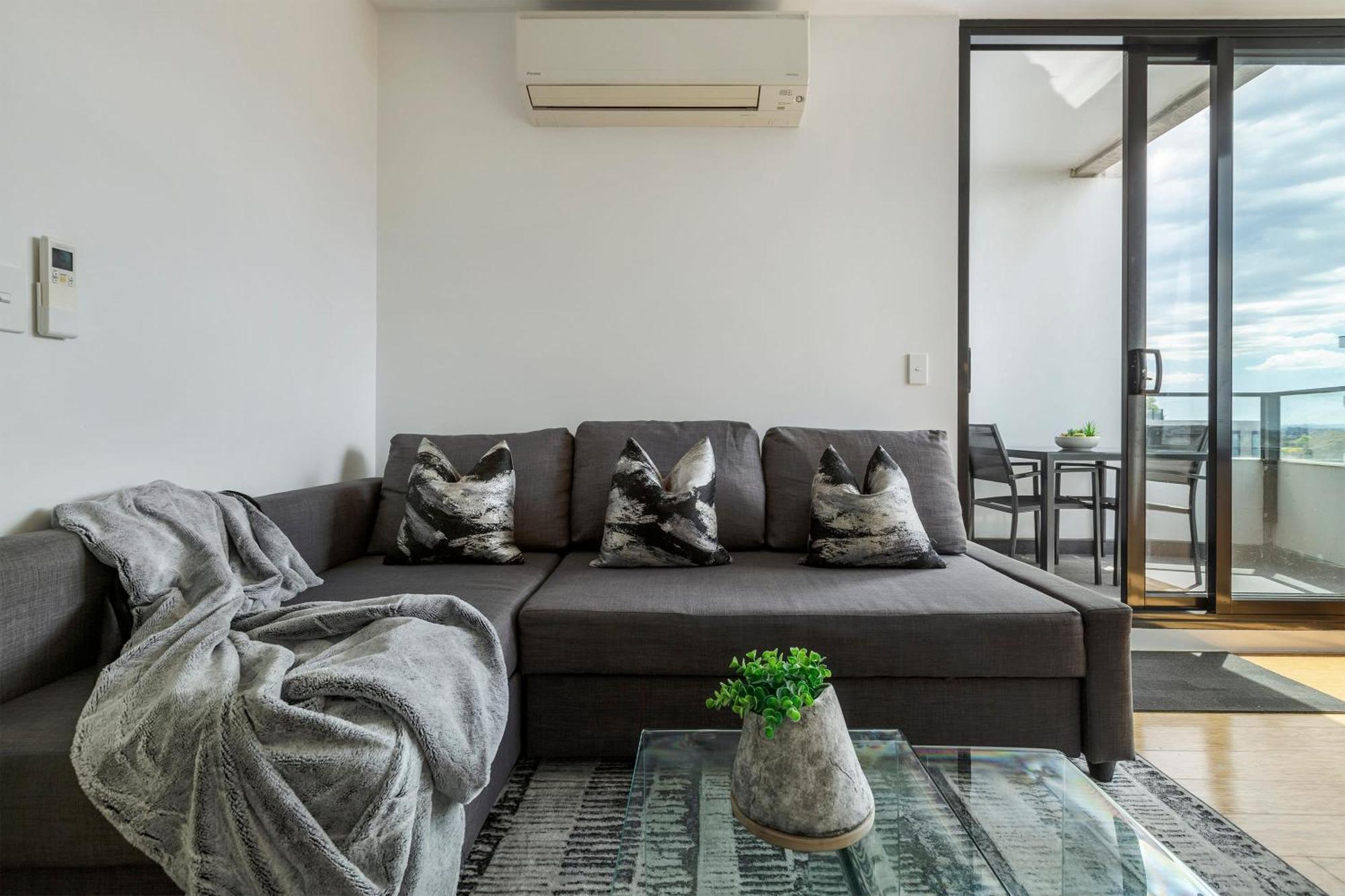 Vaquay Verge In Brunswick East * Melbourne