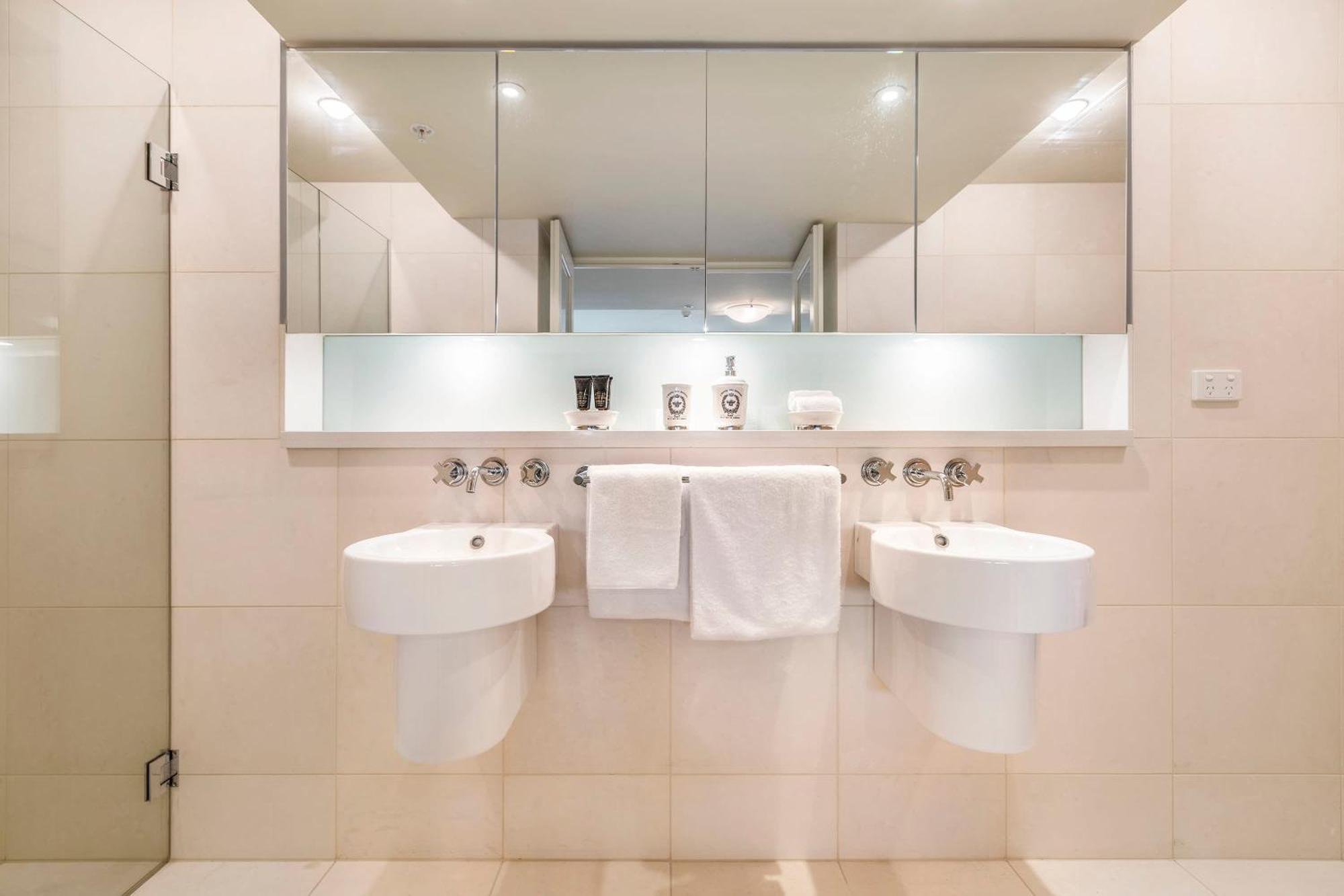 Vaquay Mon In Cbd Apartment Melbourne