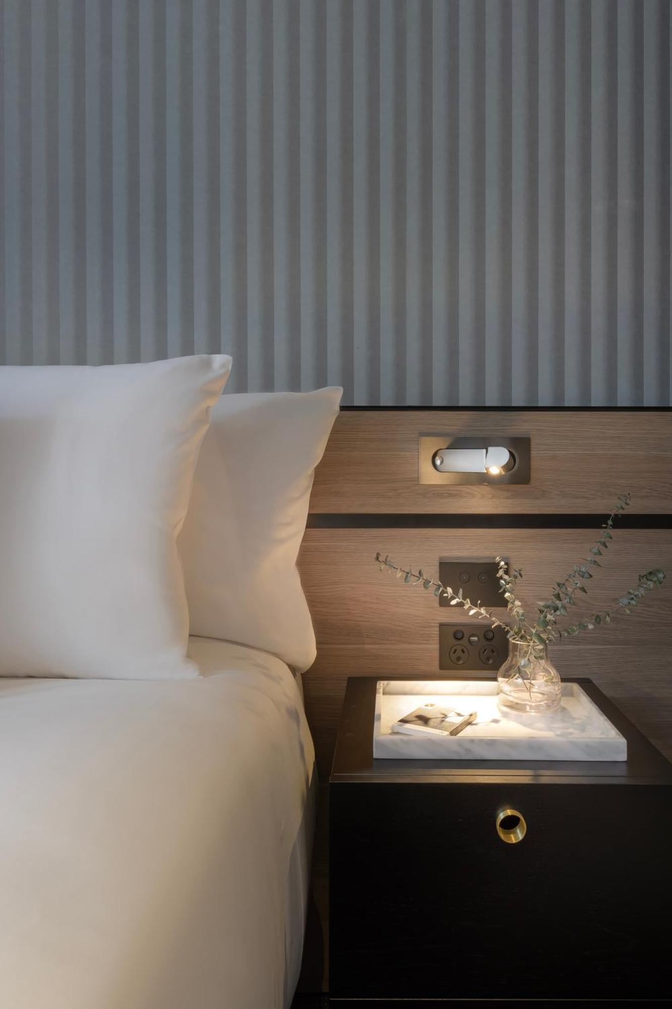 The Howey 4* Melbourne