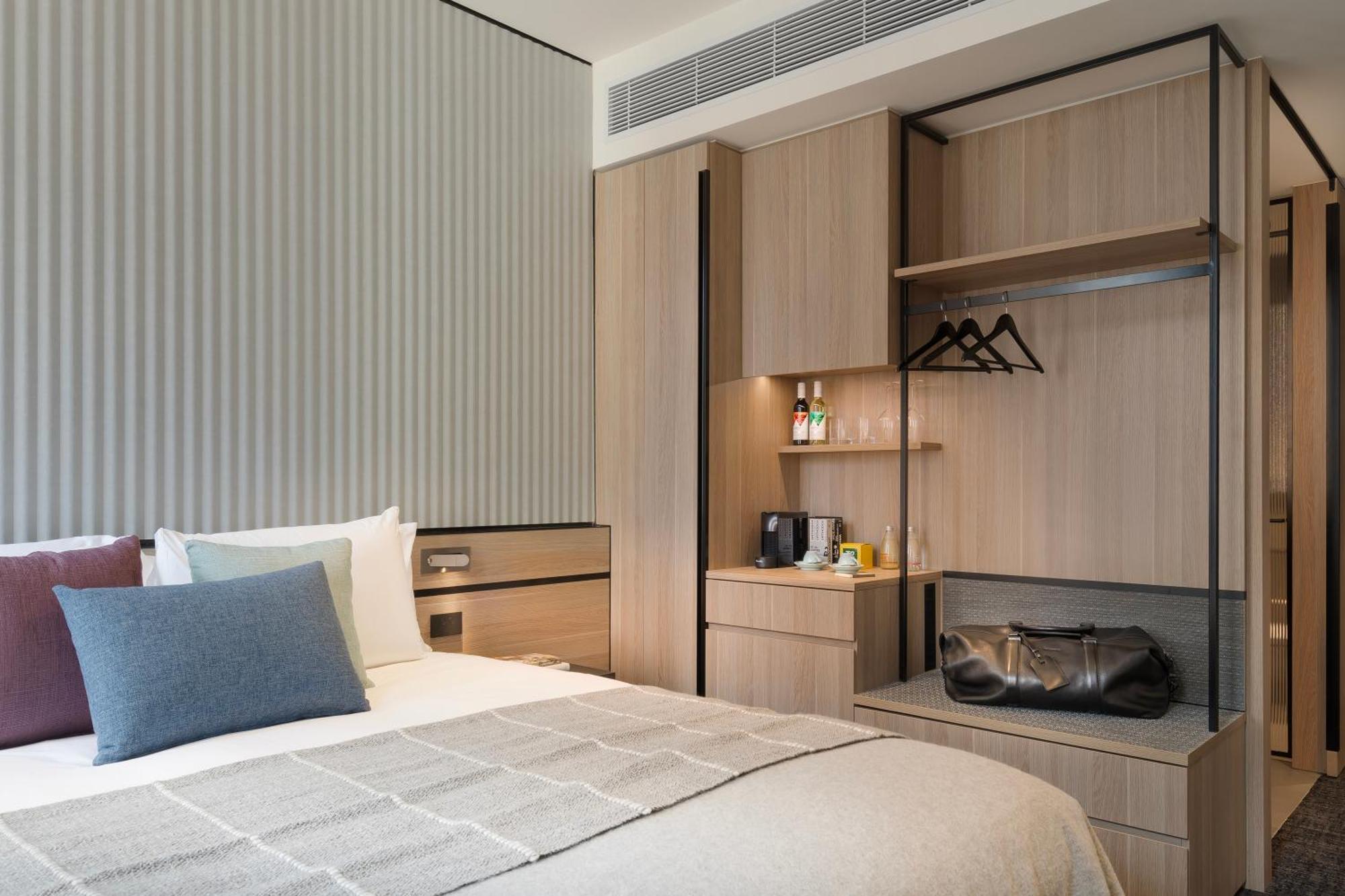 The Howey 4* Melbourne