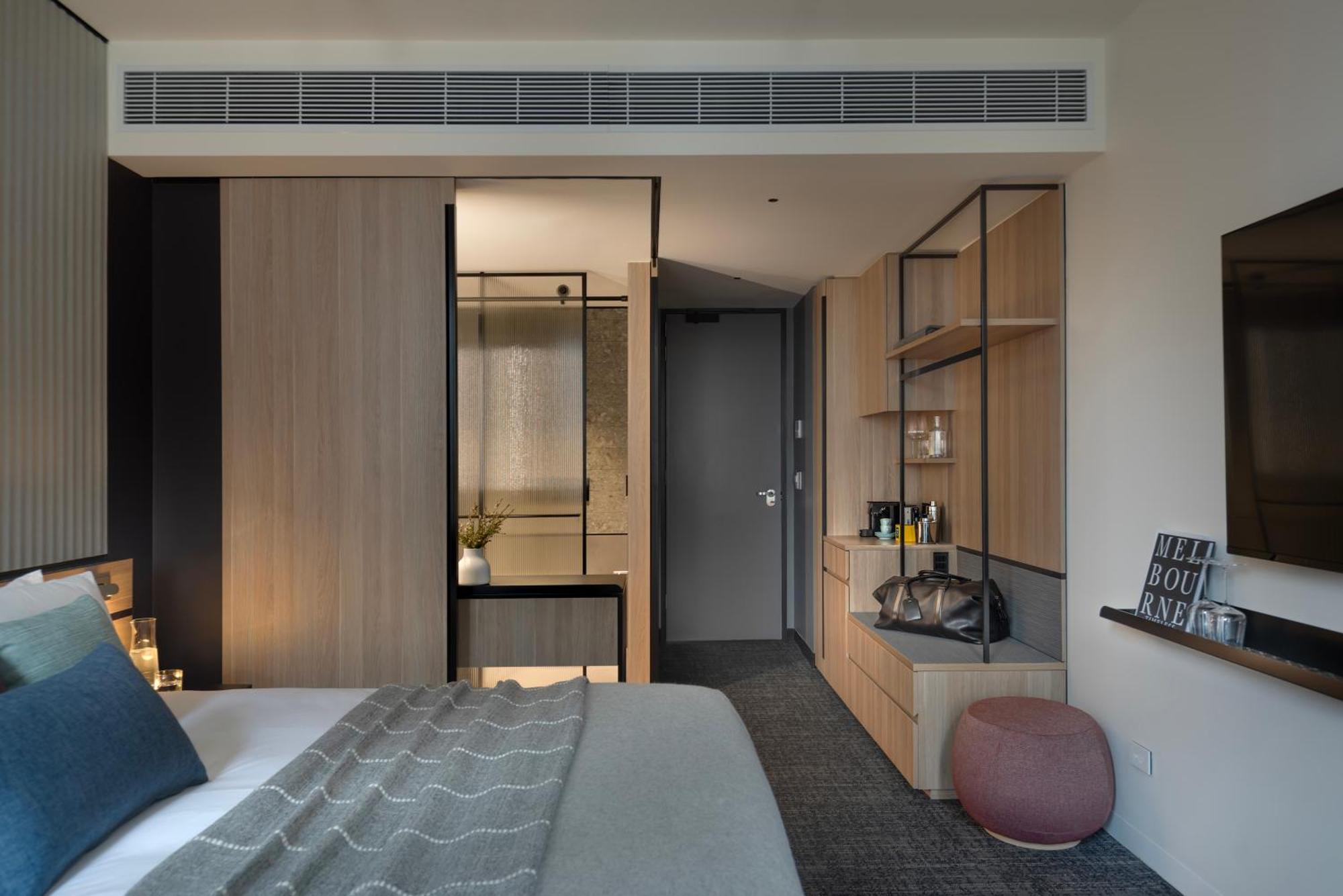 The Howey Hotel 4*