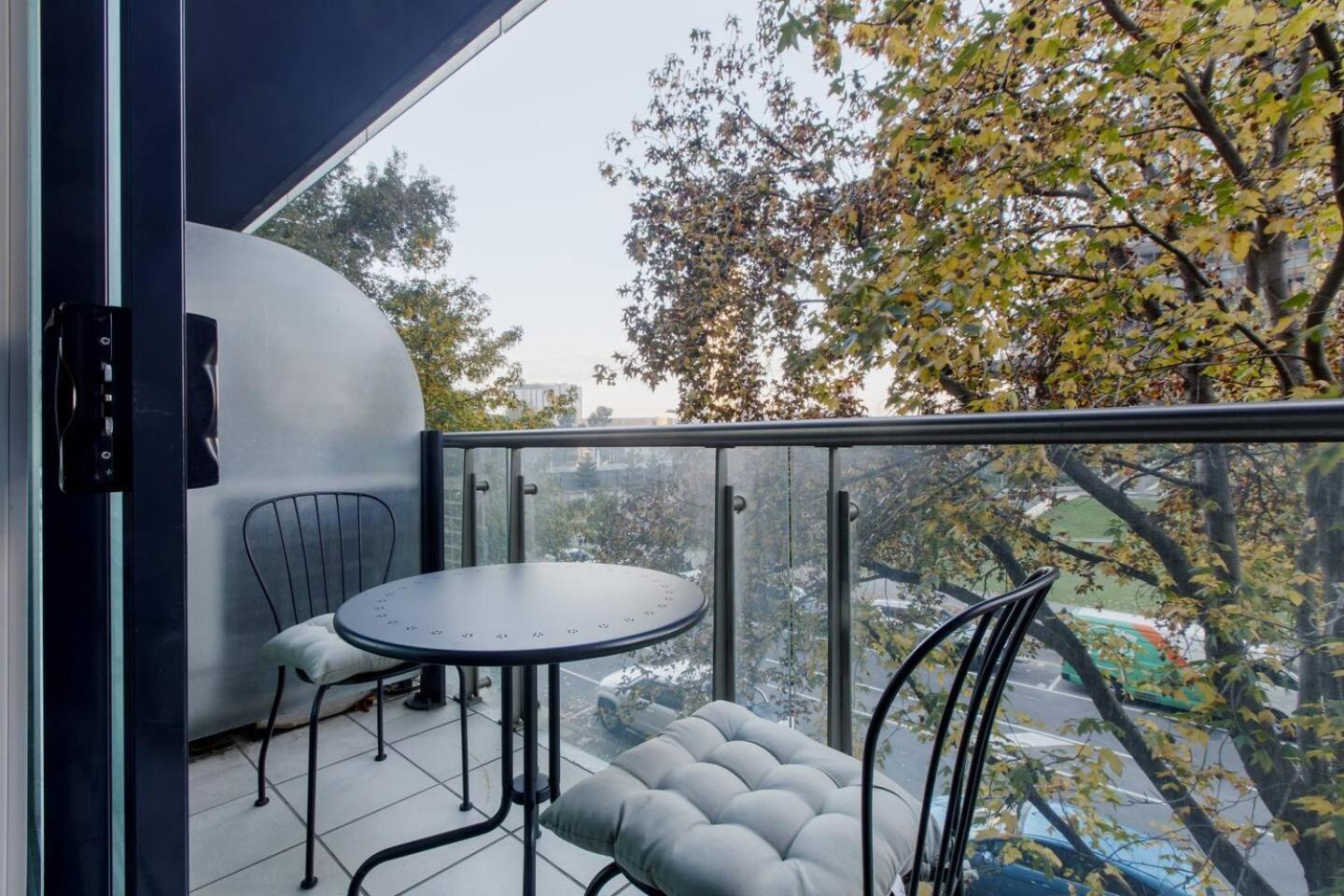 Kavanagh Breeze - Effortless Southbank Lifestyle Melbourne