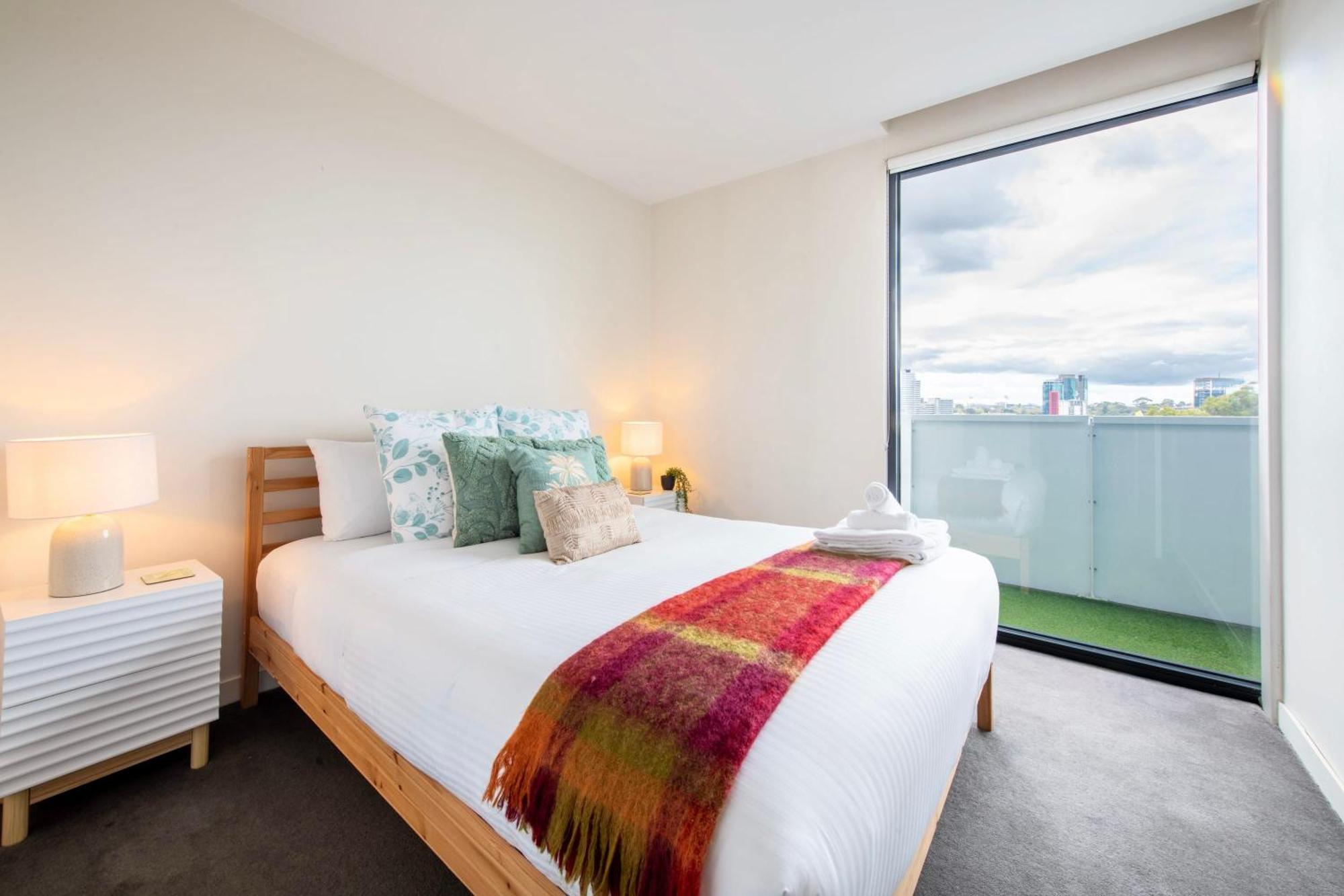 Clarendon St Chic Modern 2-bedroom Escape Apartment *