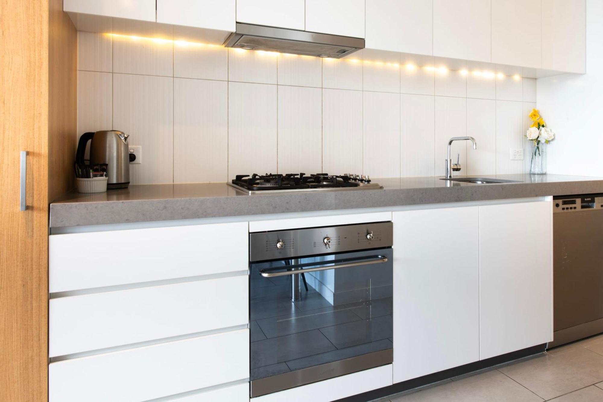 Clarendon St Chic Modern 2-bedroom Escape Apartment Melbourne