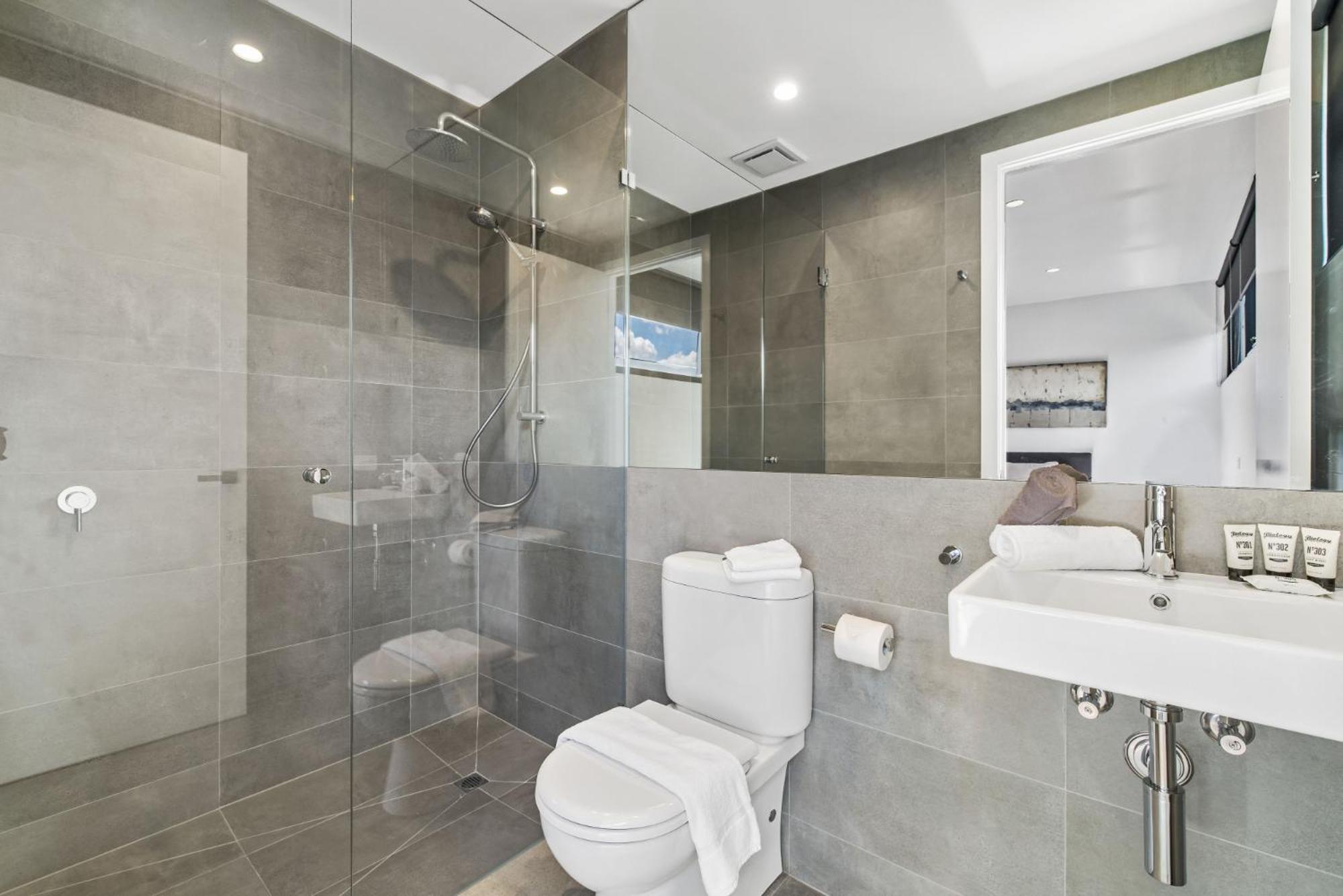 Stylish With Great Amenities Near Beachside Melbourne