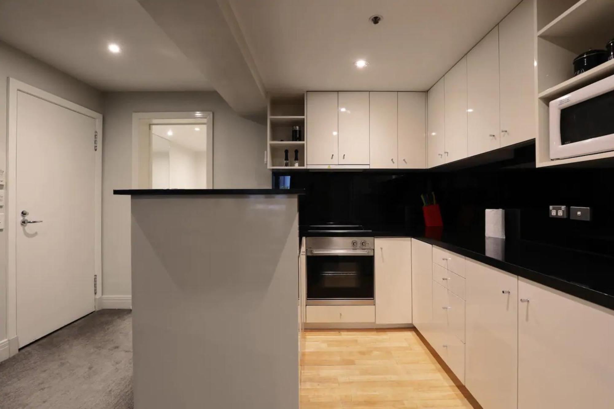 Cozy 1 Bedroom With Pool And Gym * Melbourne