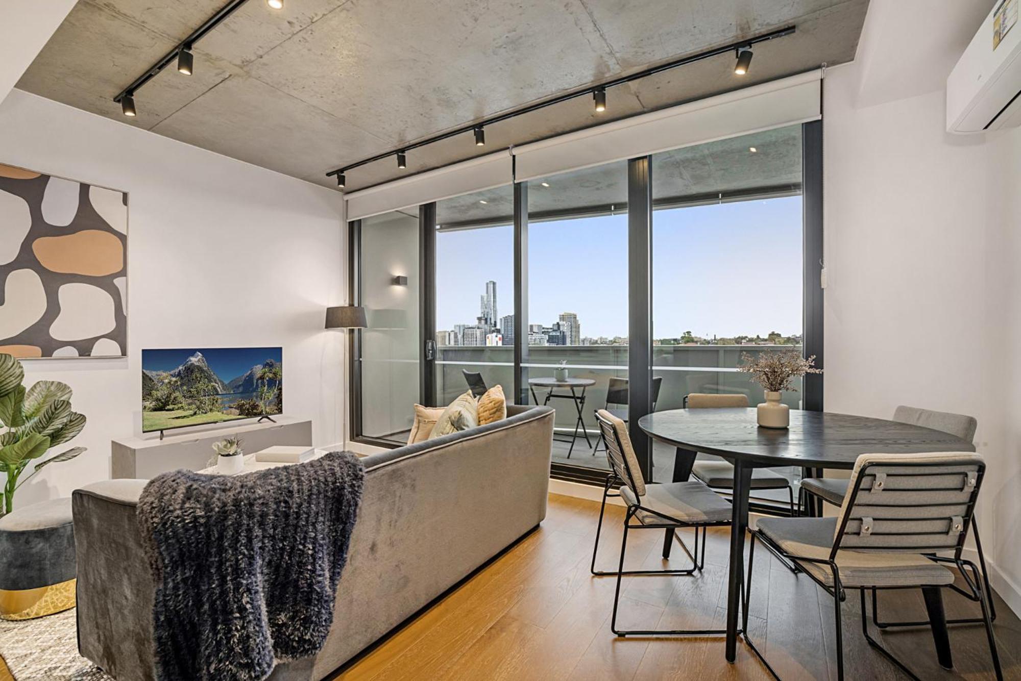 Apartment Modern, Executive 1 Bedroom With Balcony Melbourne