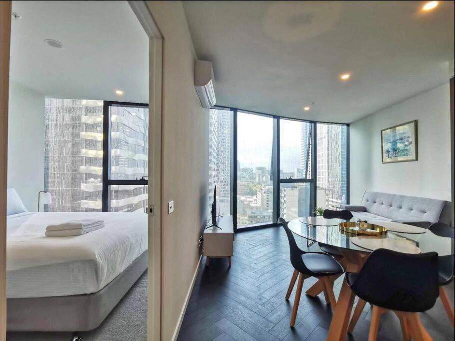 Um1501-elegant 1br In Skyhigh Apartment *