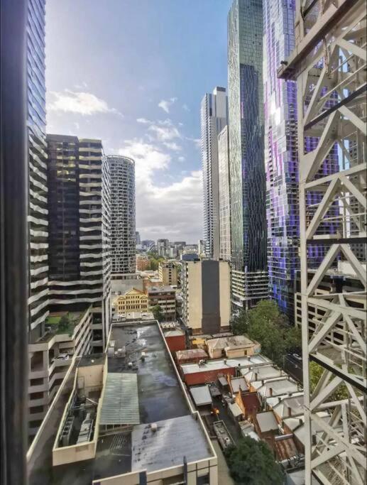 Um1501-elegant 1br In Skyhigh Melbourne