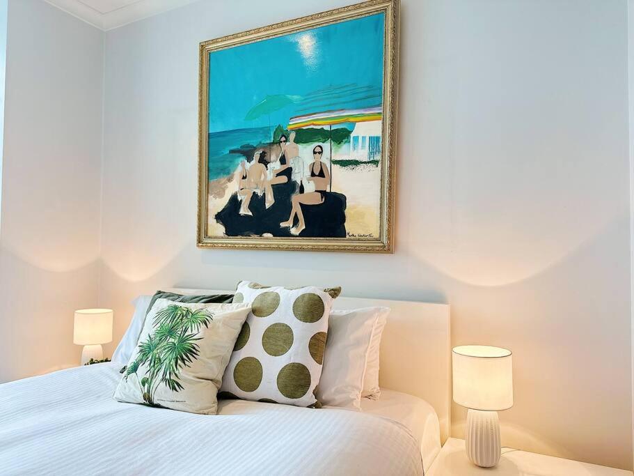 Aspire Cbd One Bedroom With Indoor Pool & Parking Available Melbourne
