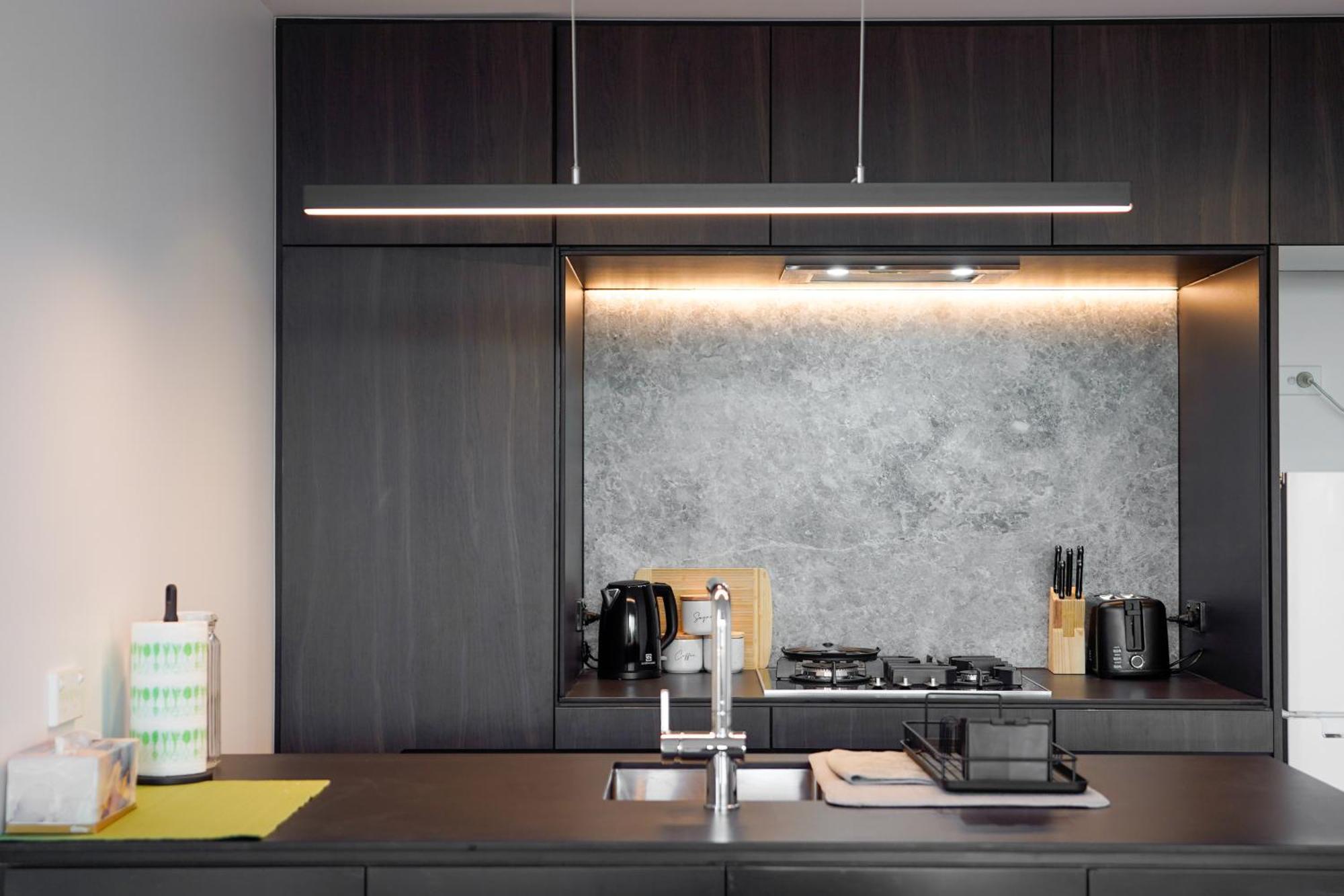 Apartment 2 Bedrooms In The Kew Centre *