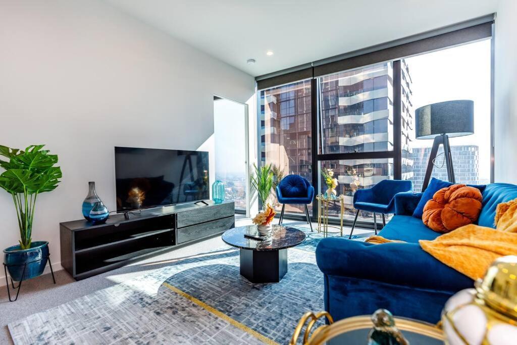 Sky High 180 Panoramic Views-prime Cbd,pool & Gym Apartment Melbourne