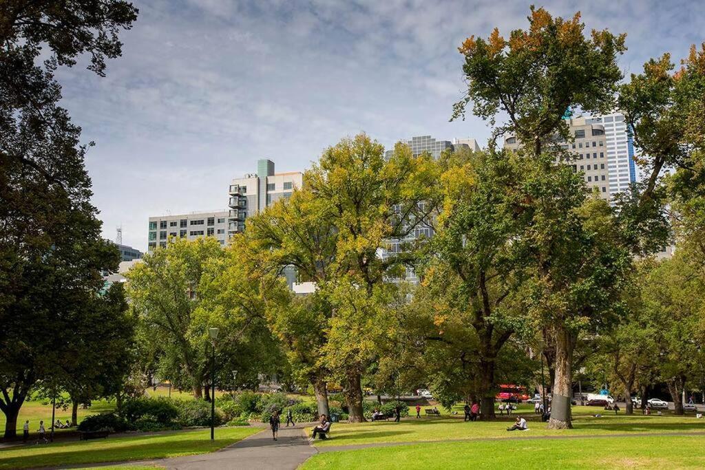 Apartment Prime Cbd, 180 Sky High Panoramic View-pool & Gym *