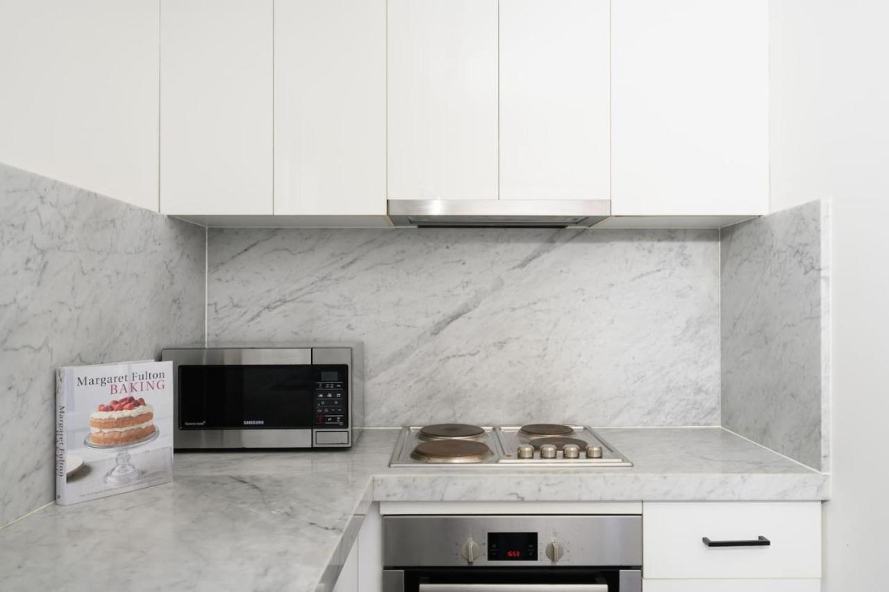 Apartment Dispensary-art Deco In St Kilda *