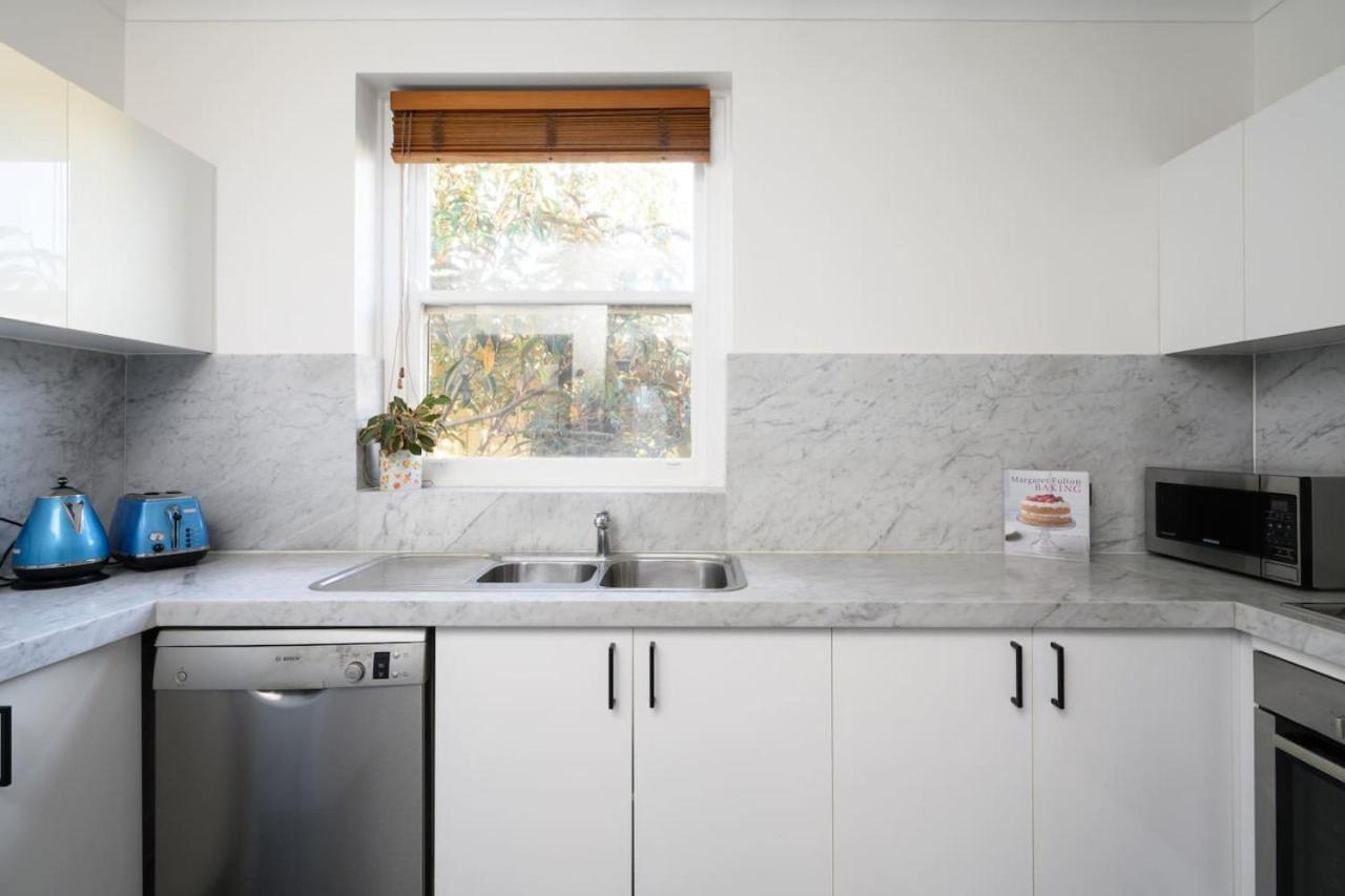 Dispensary-art Deco In St Kilda Apartment Melbourne