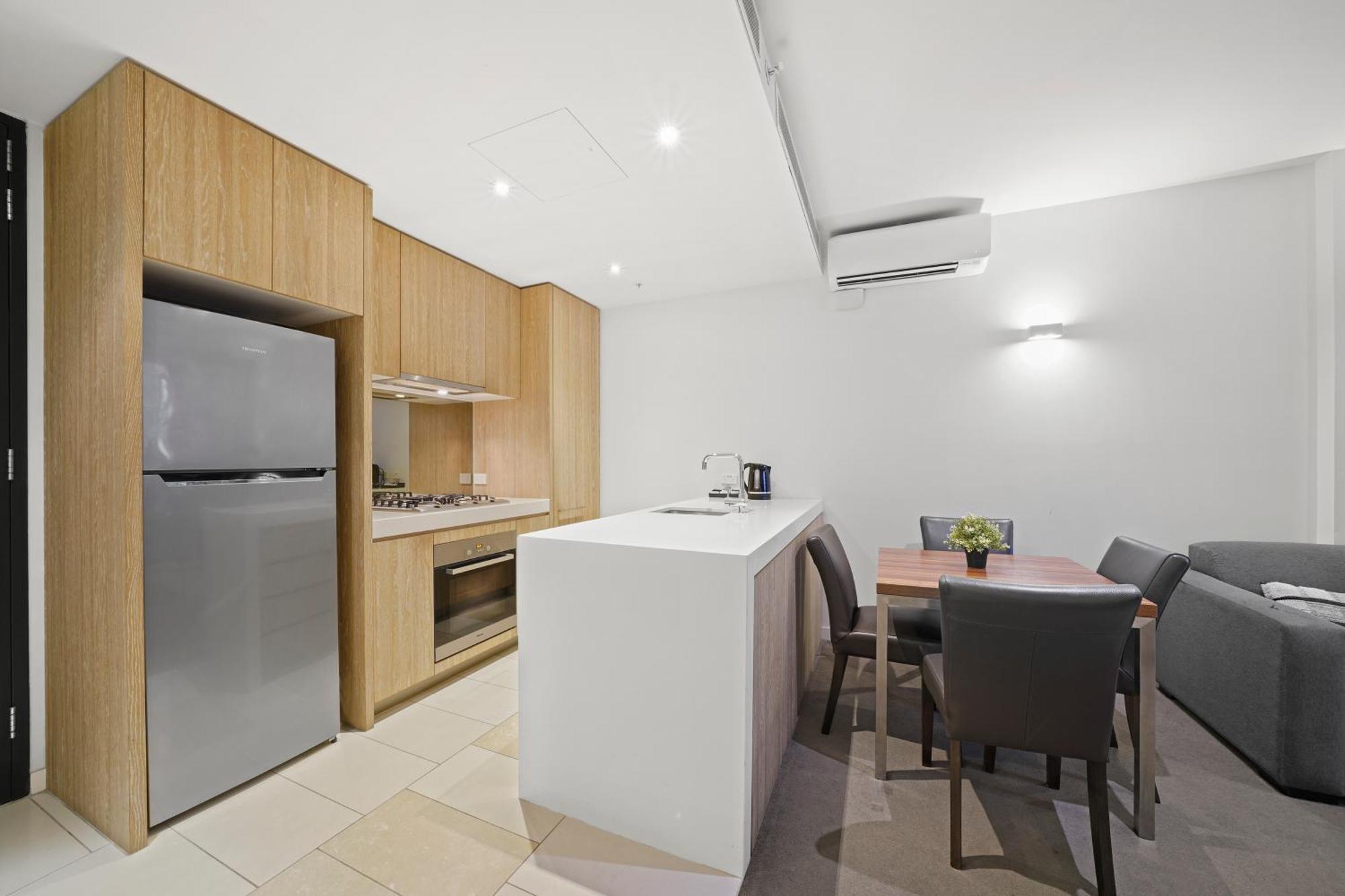 Flinders Street Apartment Melbourne