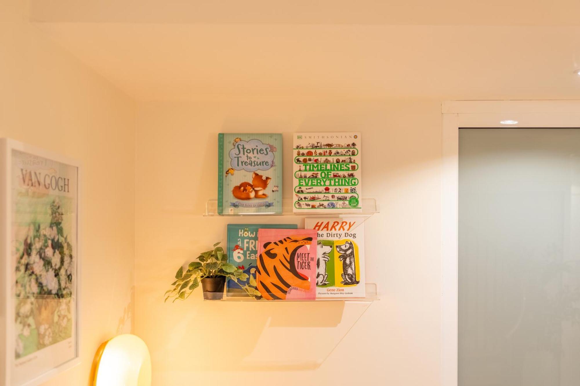 Loft On Collins/swanston - 2 Storey - 2 Bed 2 Bath Apartment *