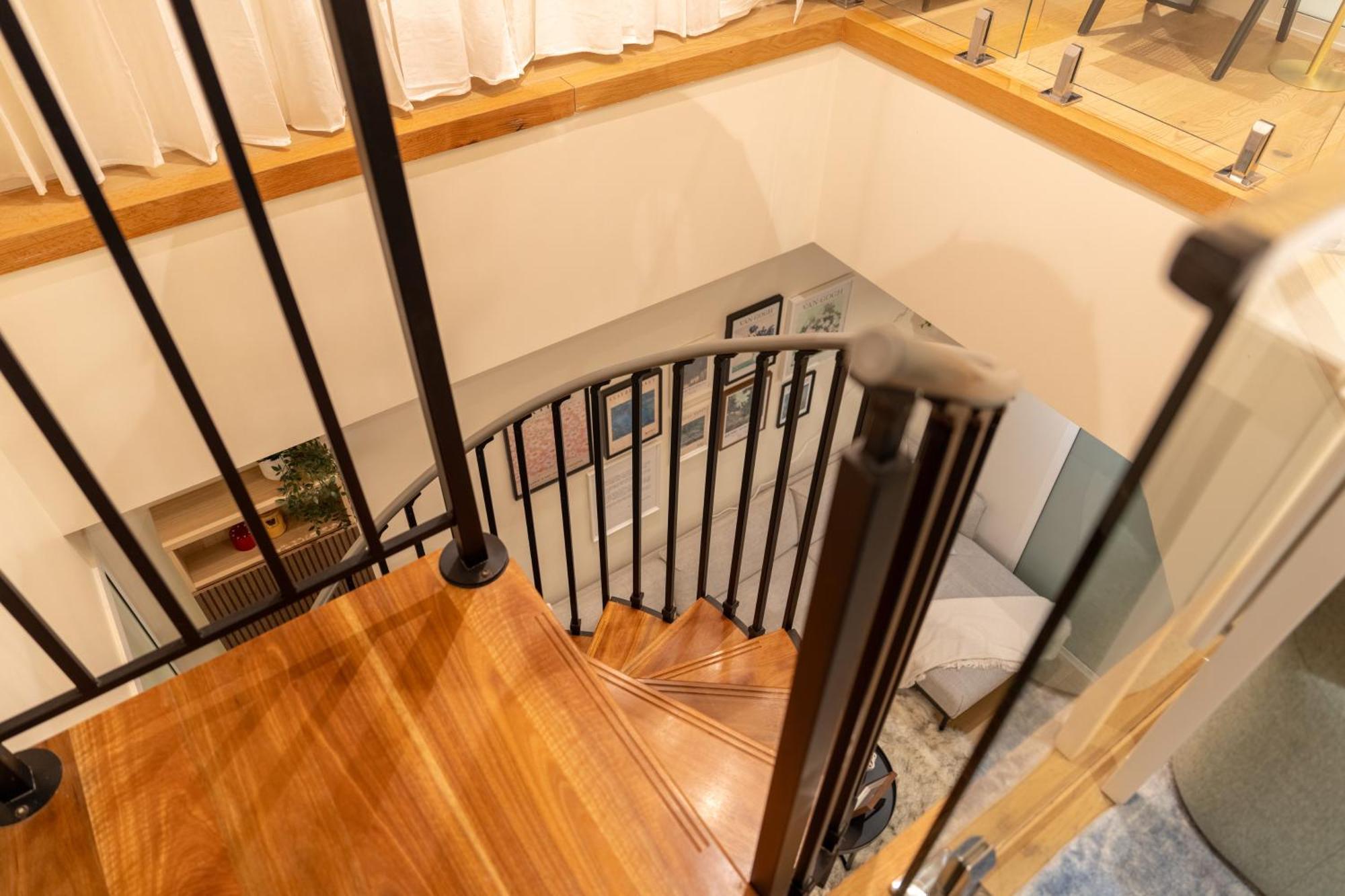 Loft On Collins/swanston - 2 Storey - 2 Bed 2 Bath Apartment *