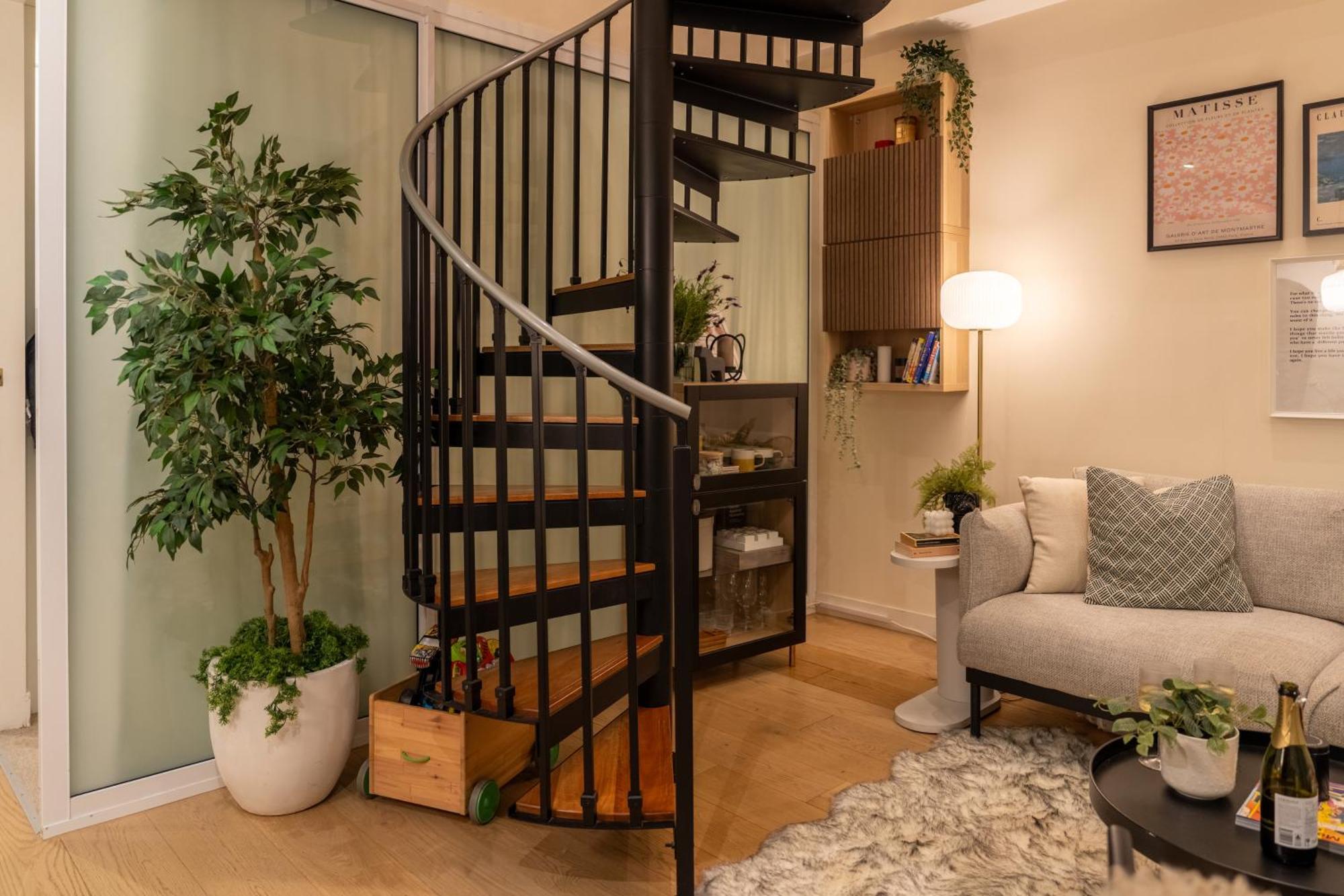Apartment Loft On Collins/swanston - 2 Storey - 2 Bed 2 Bath *