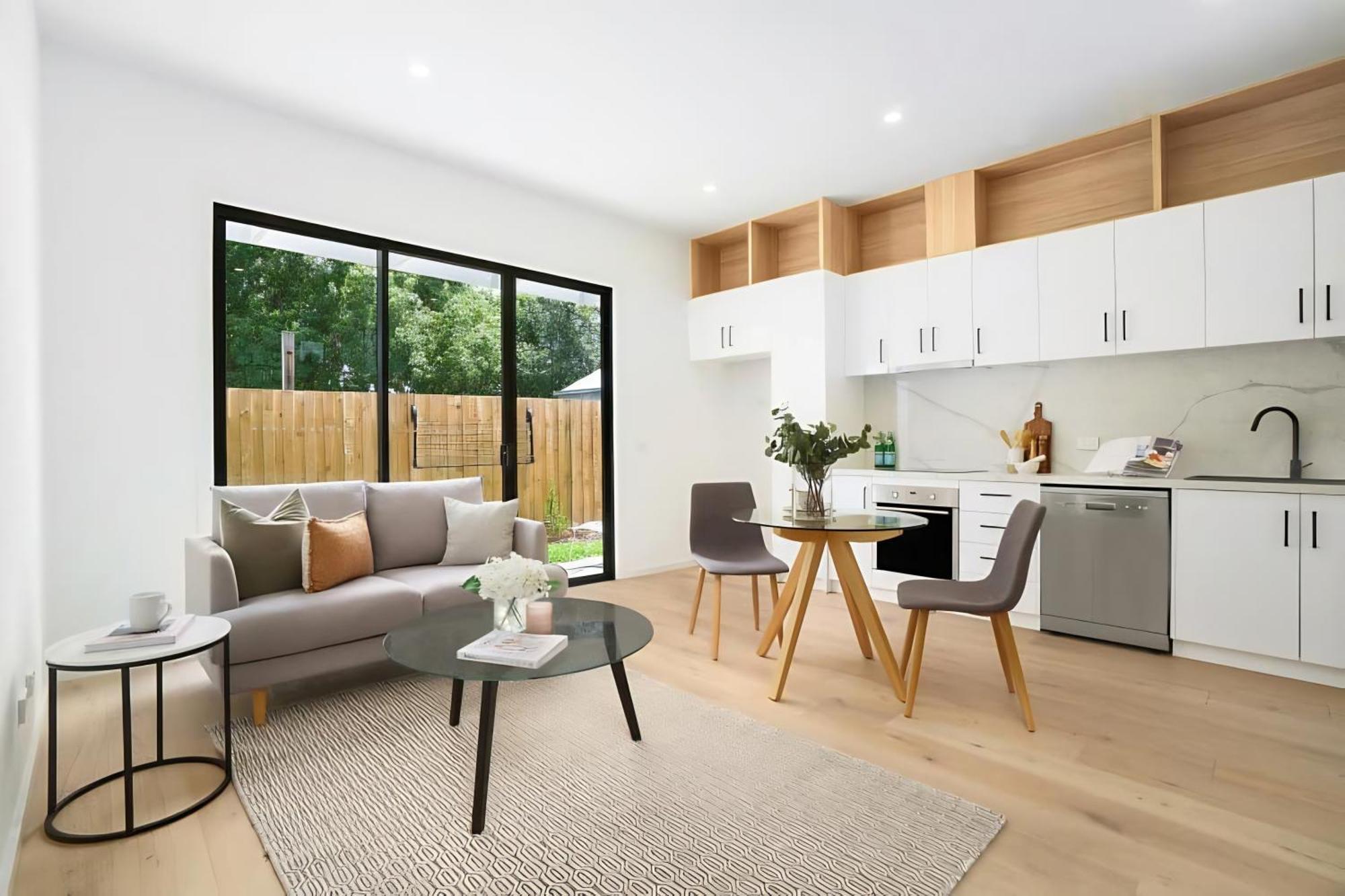 Casa de férias Stunning, Modern, Two-story Detached Townhouse *