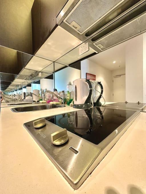 Apartamento Modern 1br West Gateway Melbourne
