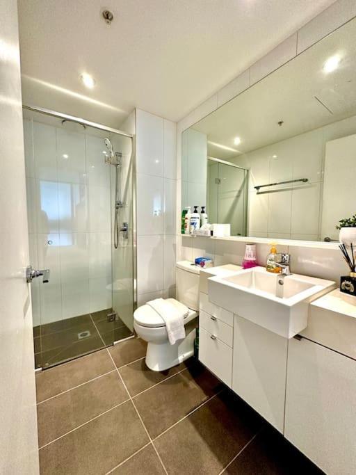 Modern 1br West Gateway