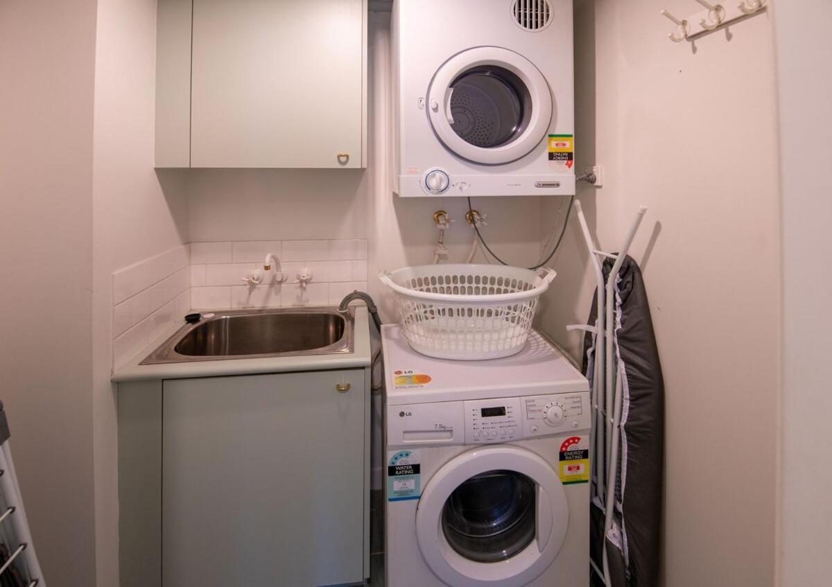 Apartment Large Bright 4 Bdrm Southbank