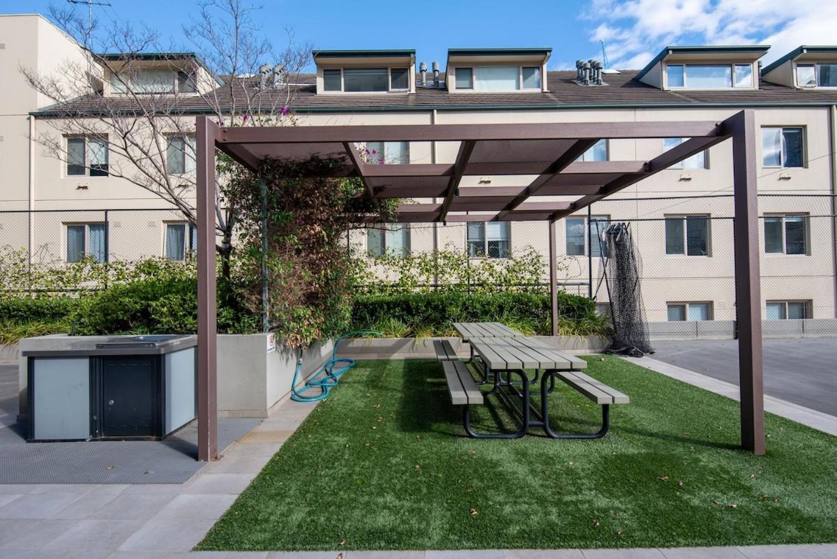 Apartment Large Bright 4 Bdrm Southbank