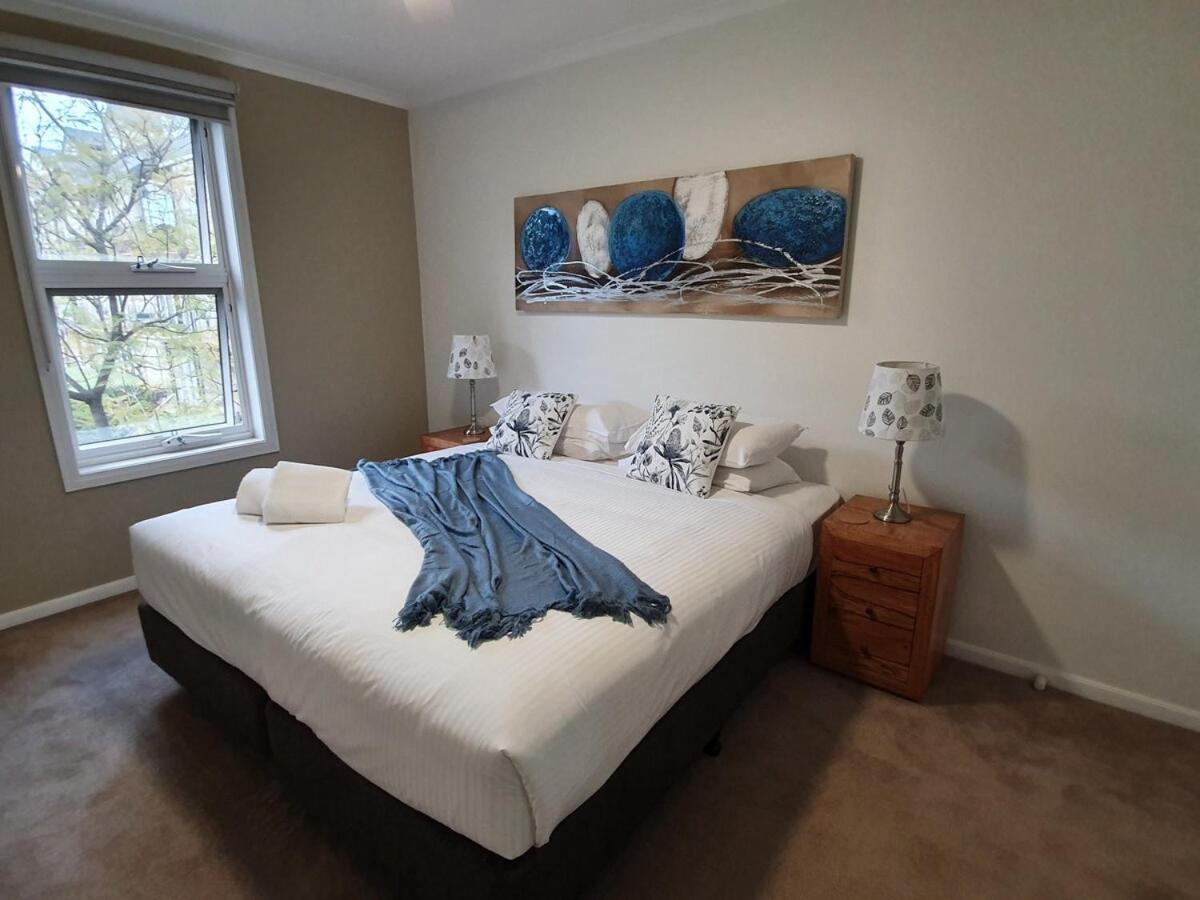 Garden Oasis 3 Bedroom * Melbourne