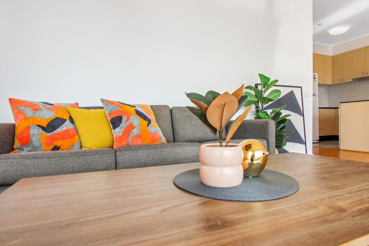 Spacious Living And Grand Views In Southbank Apartamento