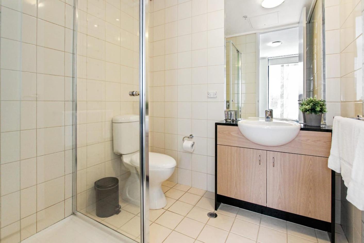 Spacious Living And Grand Views In Southbank Melbourne