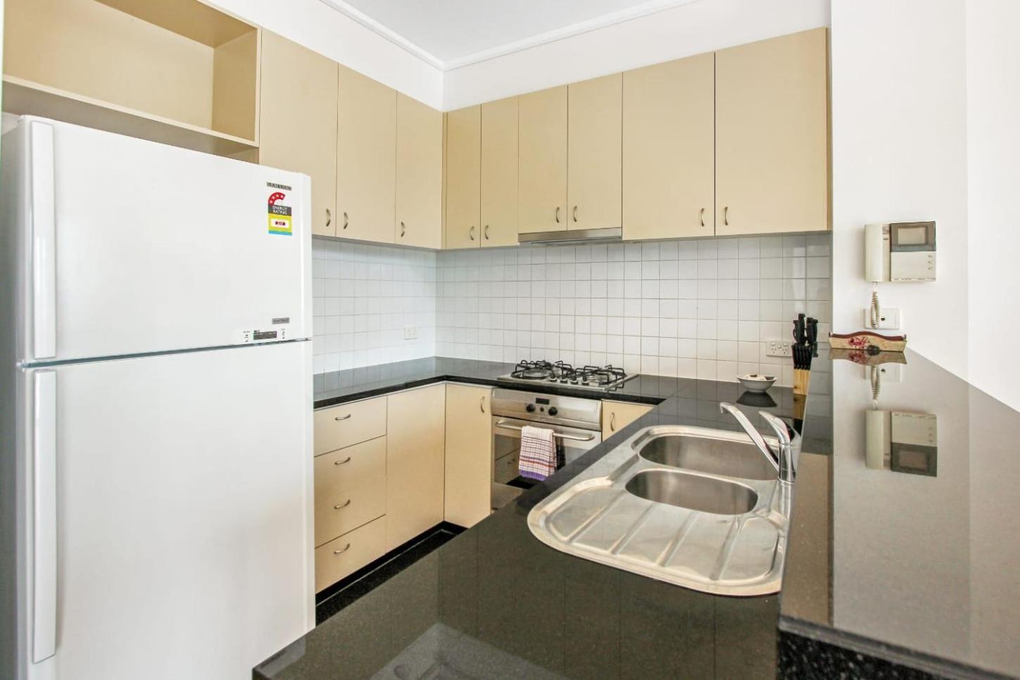 Spacious Living And Grand Views In Southbank * Melbourne